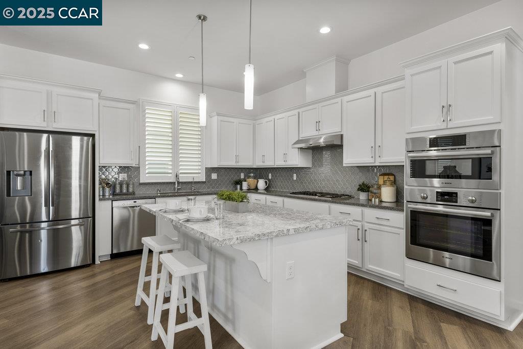 Detail Gallery Image 21 of 56 For 5803 Corbin St, Dublin,  CA 94568 - 5 Beds | 4 Baths