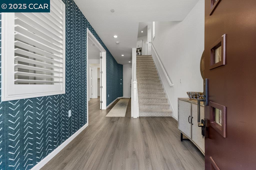 Detail Gallery Image 2 of 56 For 5803 Corbin St, Dublin,  CA 94568 - 5 Beds | 4 Baths