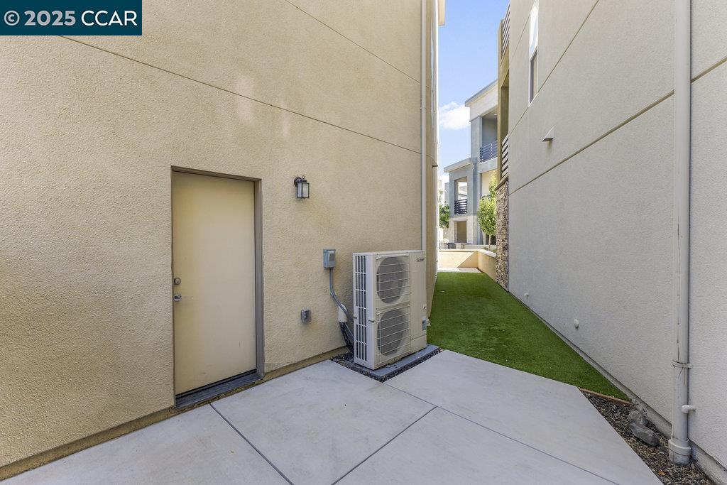Detail Gallery Image 41 of 56 For 5803 Corbin St, Dublin,  CA 94568 - 5 Beds | 4 Baths