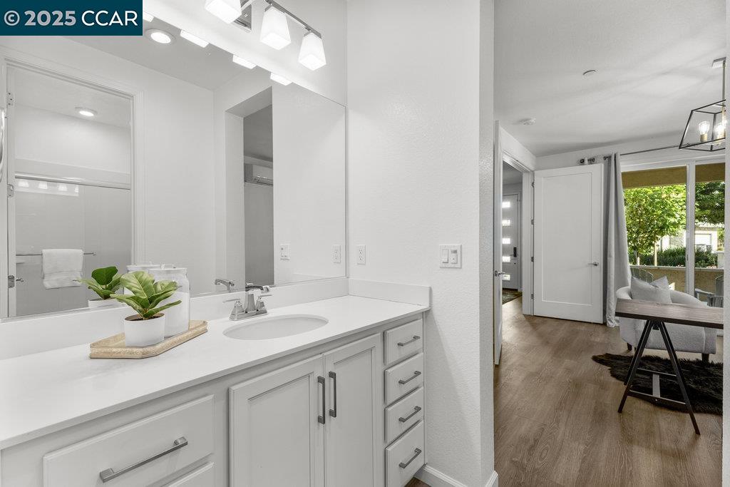 Detail Gallery Image 6 of 56 For 5803 Corbin St, Dublin,  CA 94568 - 5 Beds | 4 Baths