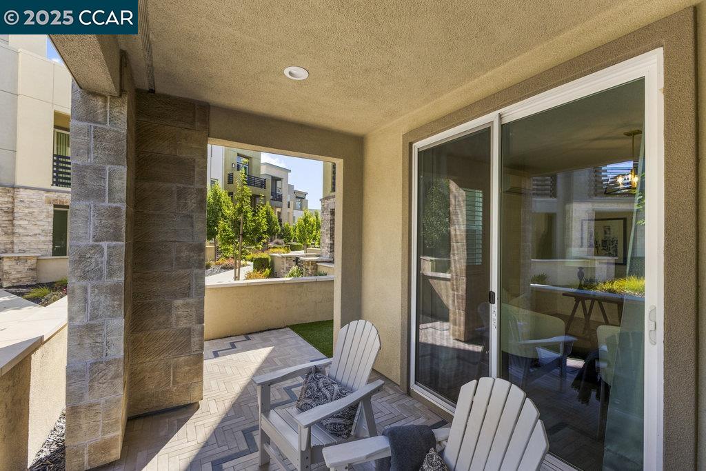 Detail Gallery Image 8 of 56 For 5803 Corbin St, Dublin,  CA 94568 - 5 Beds | 4 Baths