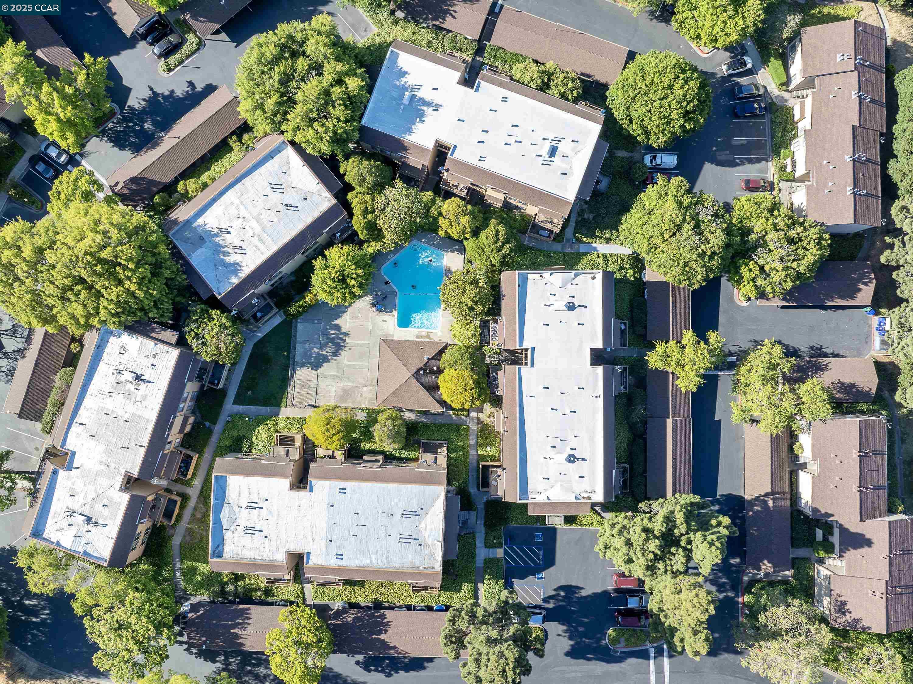 Detail Gallery Image 15 of 18 For 5305 Ridgeview Cir #8,  El Sobrante,  CA 94803 - 1 Beds | 1 Baths