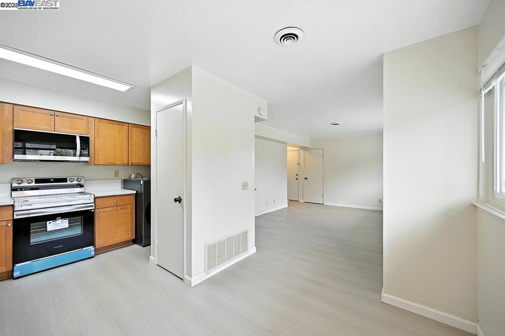 Detail Gallery Image 29 of 58 For 618 Forest Ave, Pacific Grove,  CA 93950 - – Beds | – Baths