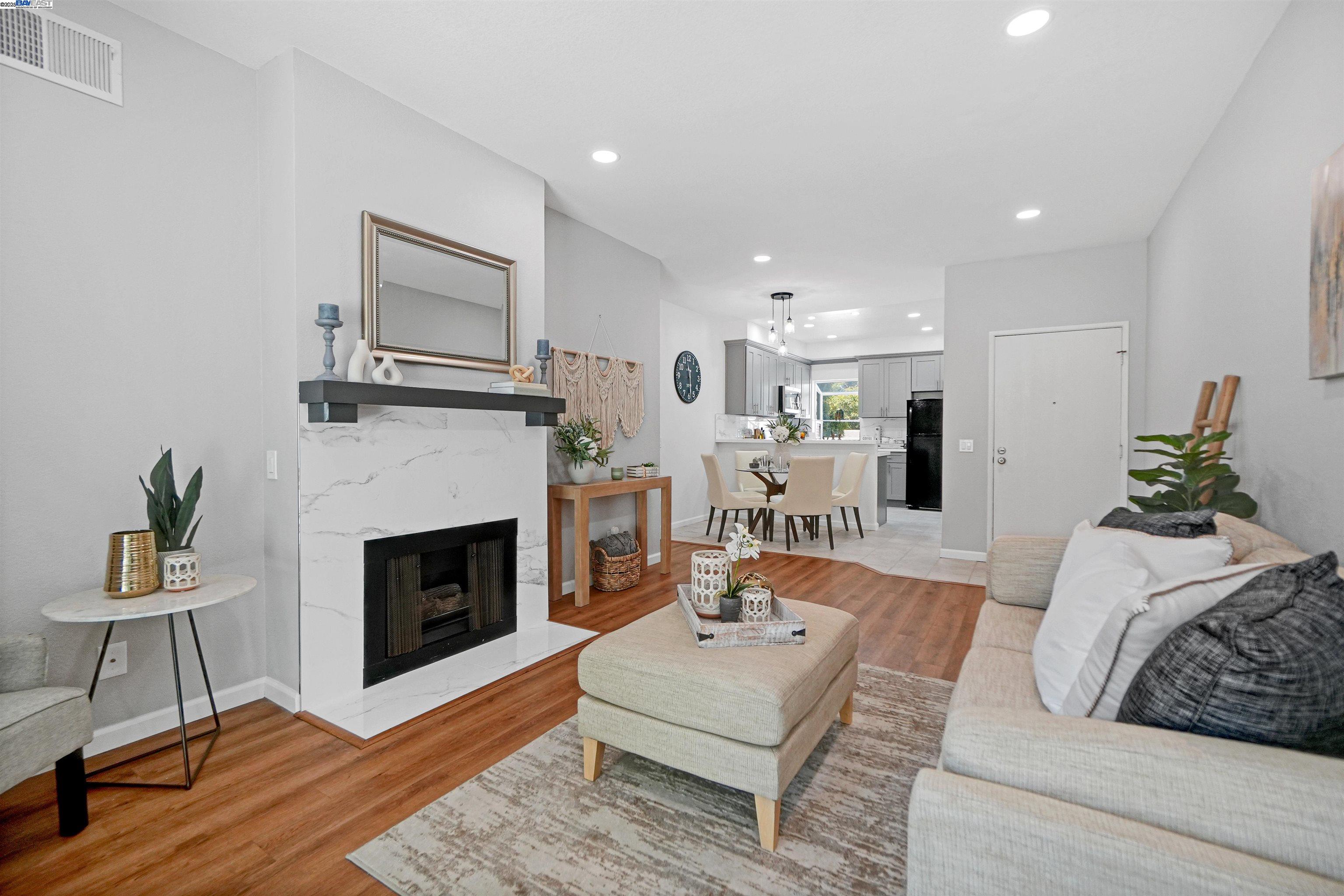 Photo #5: 41105051 Listing 