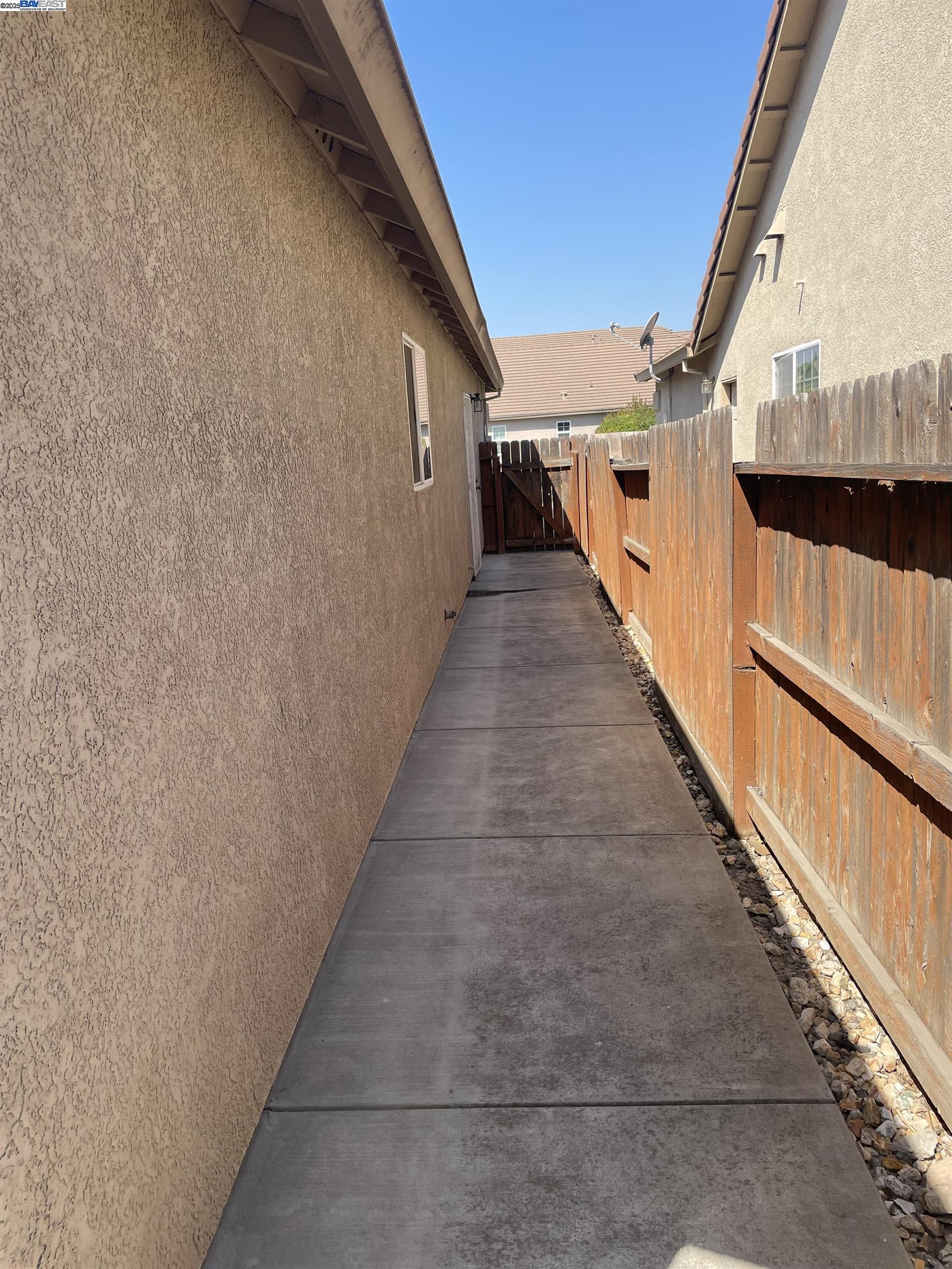 Detail Gallery Image 23 of 24 For 3920 Deshler Ln, Stockton,  CA 95206 - 3 Beds | 2 Baths