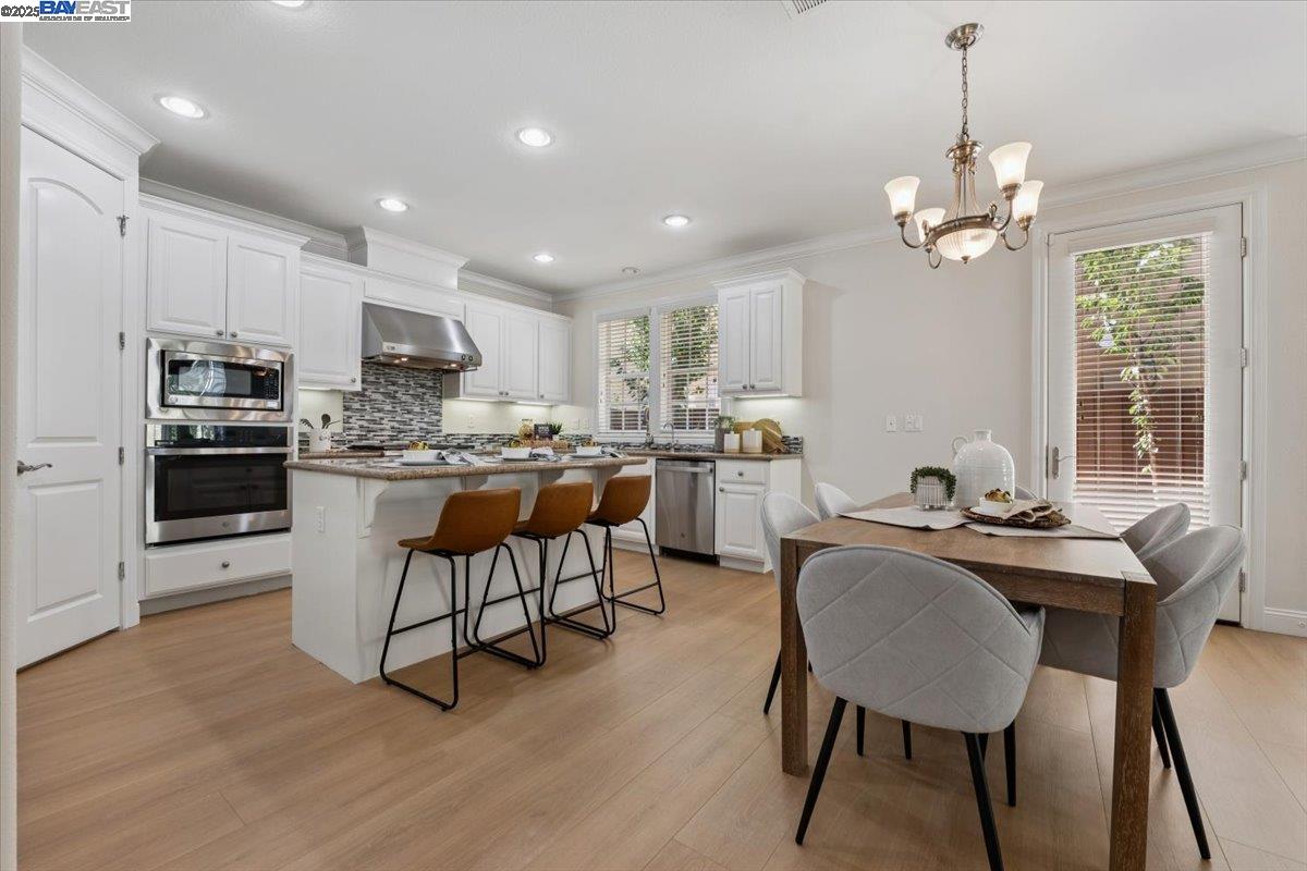 Detail Gallery Image 14 of 60 For 3565 Rimini Ln, Dublin,  CA 94568 - 4 Beds | 3 Baths