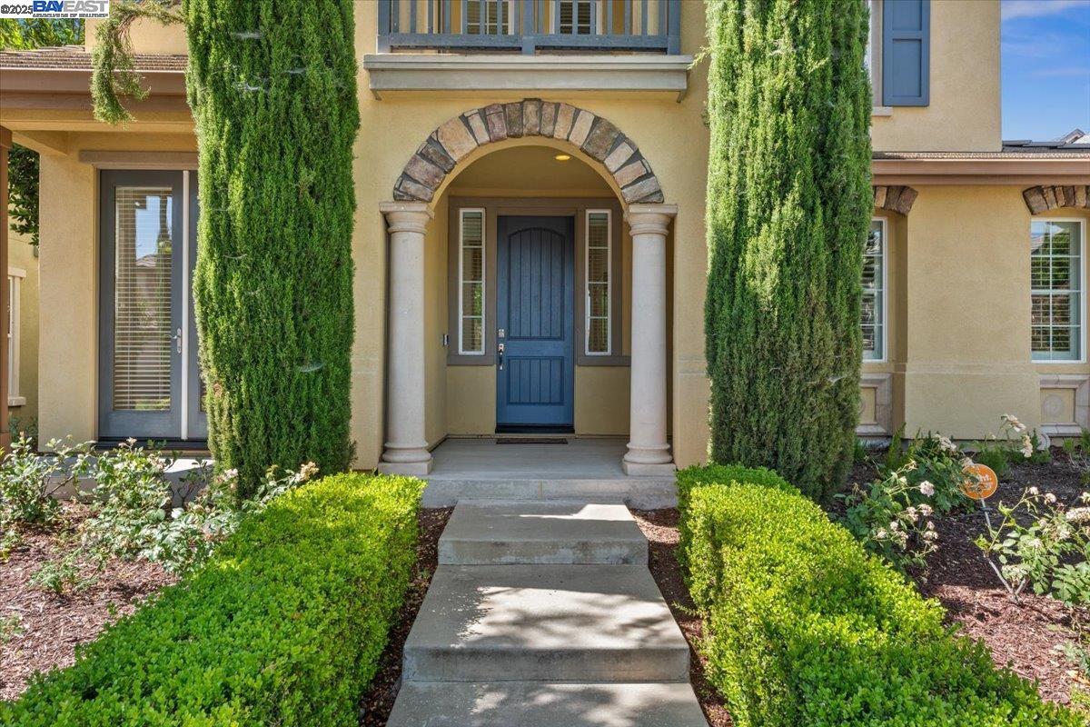 Detail Gallery Image 4 of 60 For 3565 Rimini Ln, Dublin,  CA 94568 - 4 Beds | 3 Baths