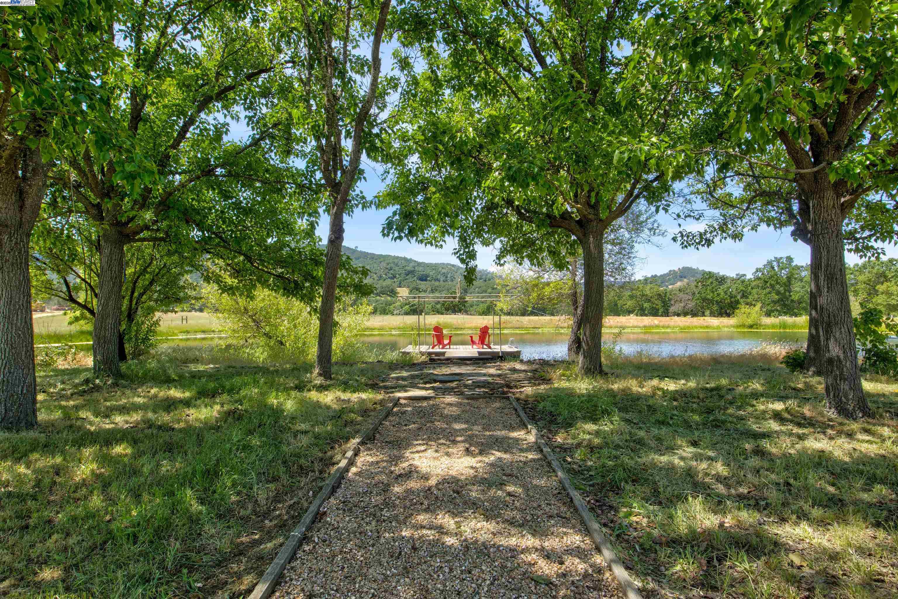 Detail Gallery Image 20 of 32 For 2051 Dollarhide Rd, Saint Helena,  CA 94574 - 2 Beds | 1 Baths