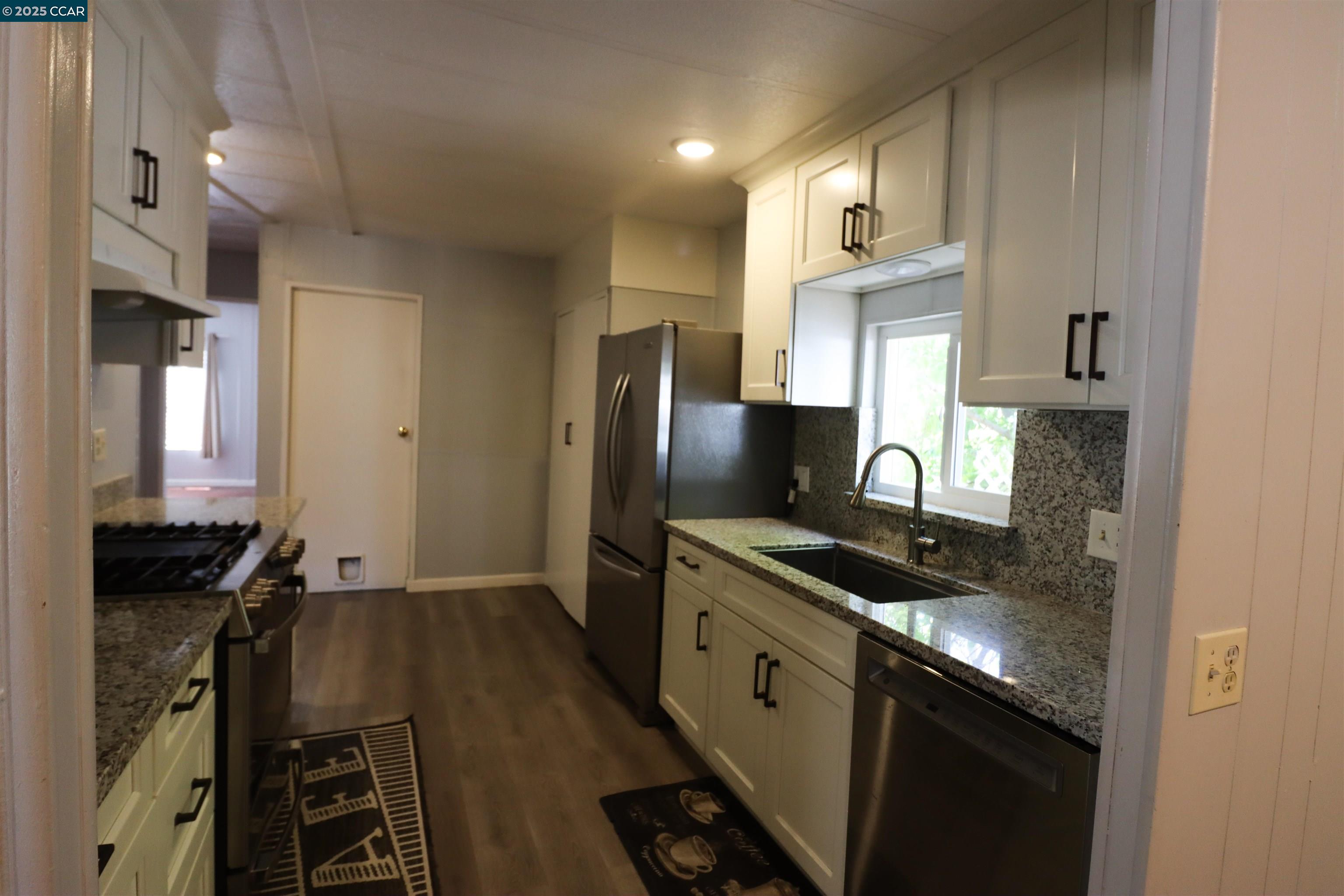 Detail Gallery Image 7 of 23 For 530 Captains Ct, Bay Point,  CA 94565 - 4 Beds | 2 Baths