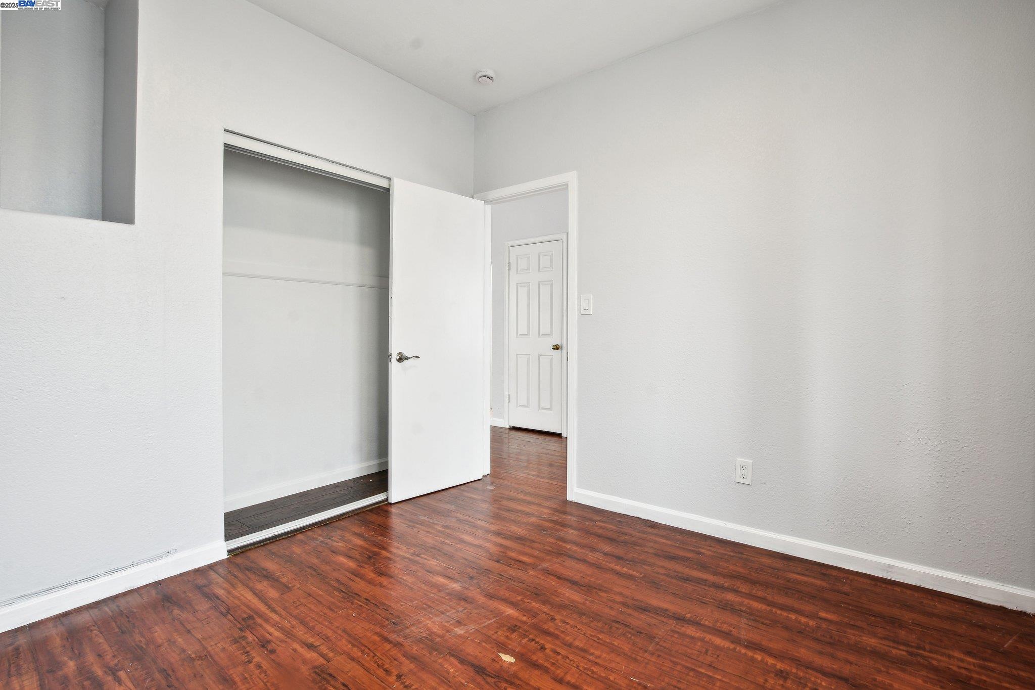 Detail Gallery Image 16 of 35 For 8935 Cypress View Way, Elk Grove,  CA 95758 - 4 Beds | 2/1 Baths