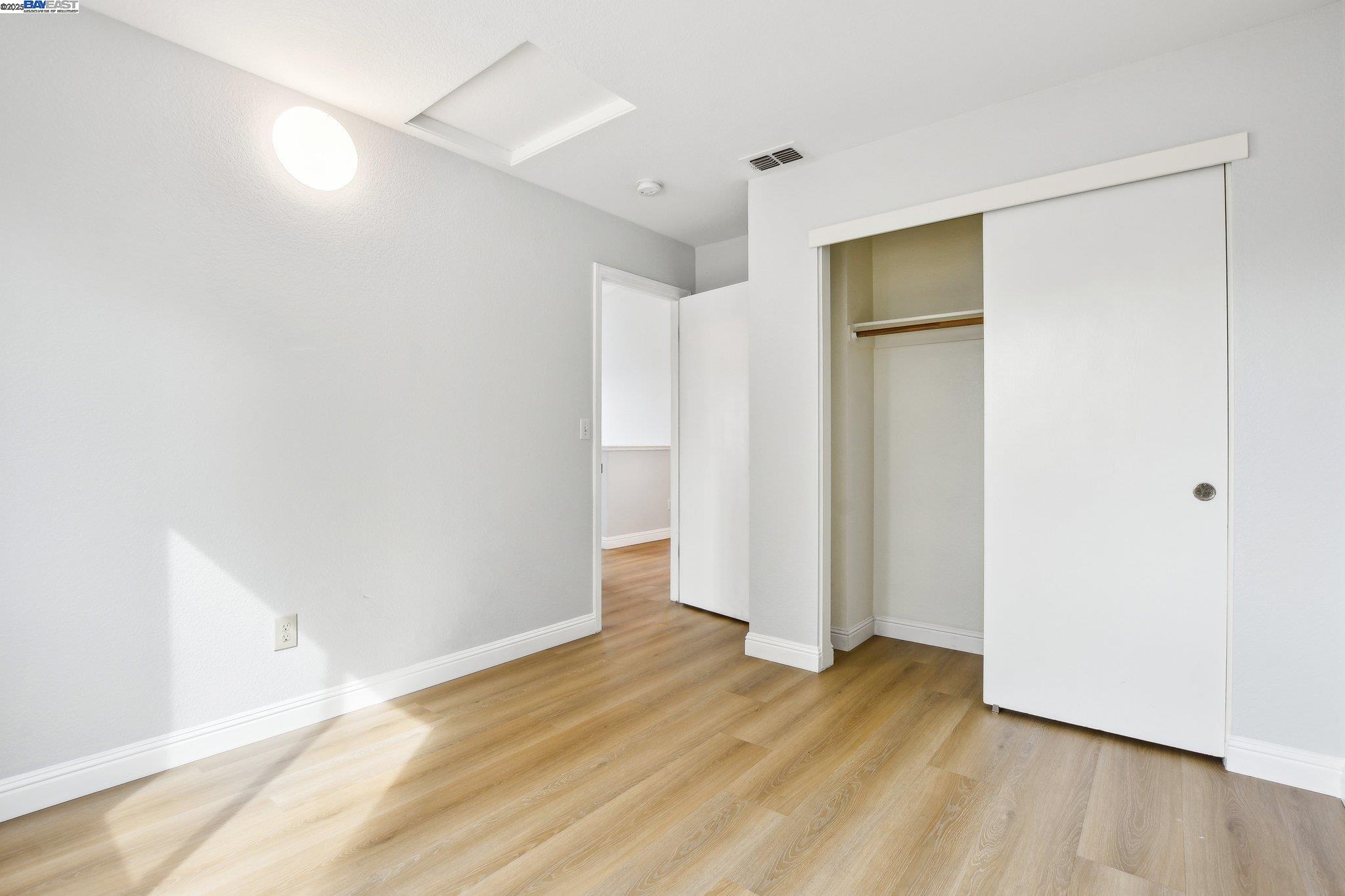 Detail Gallery Image 20 of 35 For 8935 Cypress View Way, Elk Grove,  CA 95758 - 4 Beds | 2/1 Baths