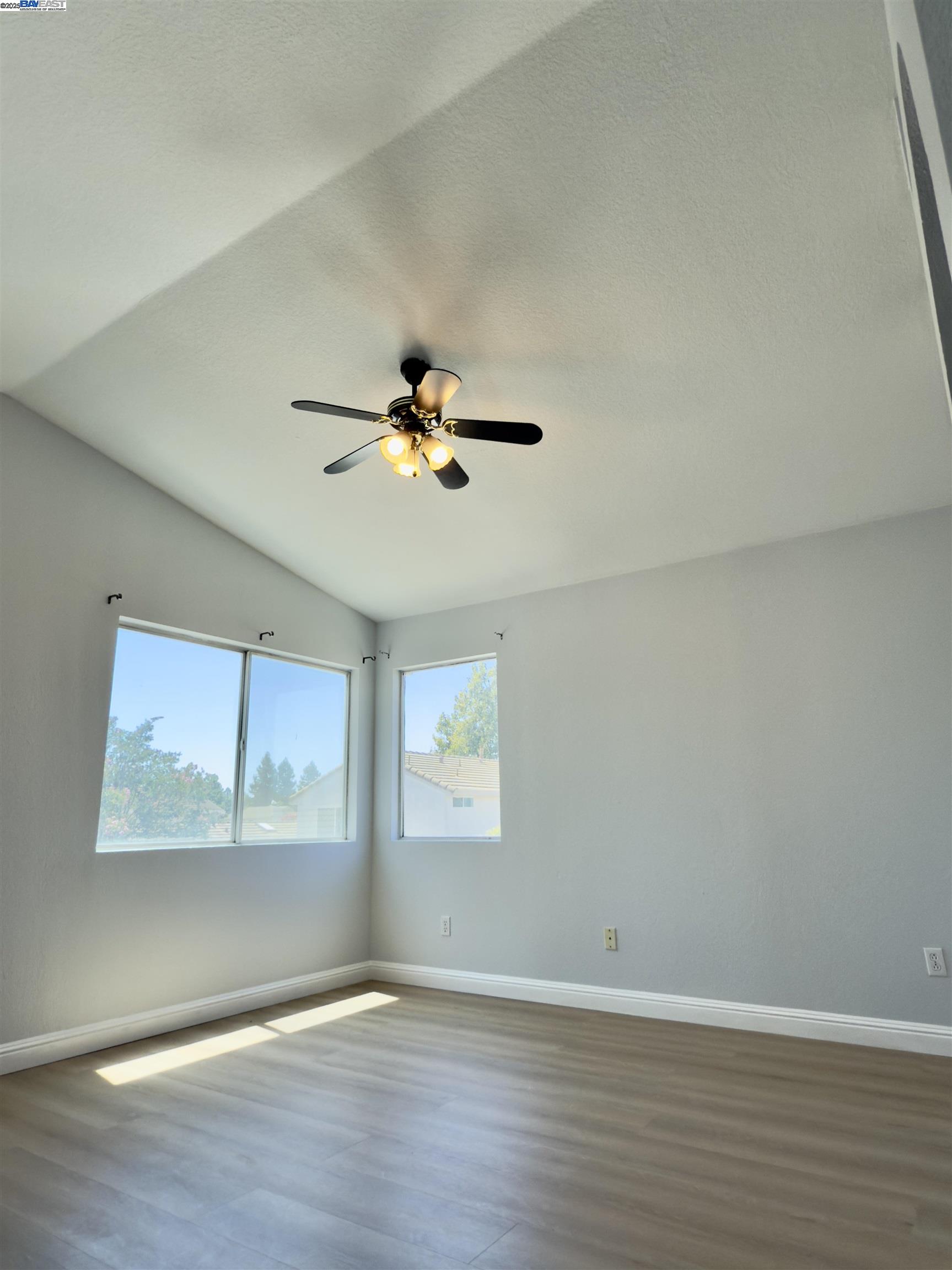 Detail Gallery Image 23 of 39 For 8935 Cypress View Way, Elk Grove,  CA 95758 - 4 Beds | 2/1 Baths