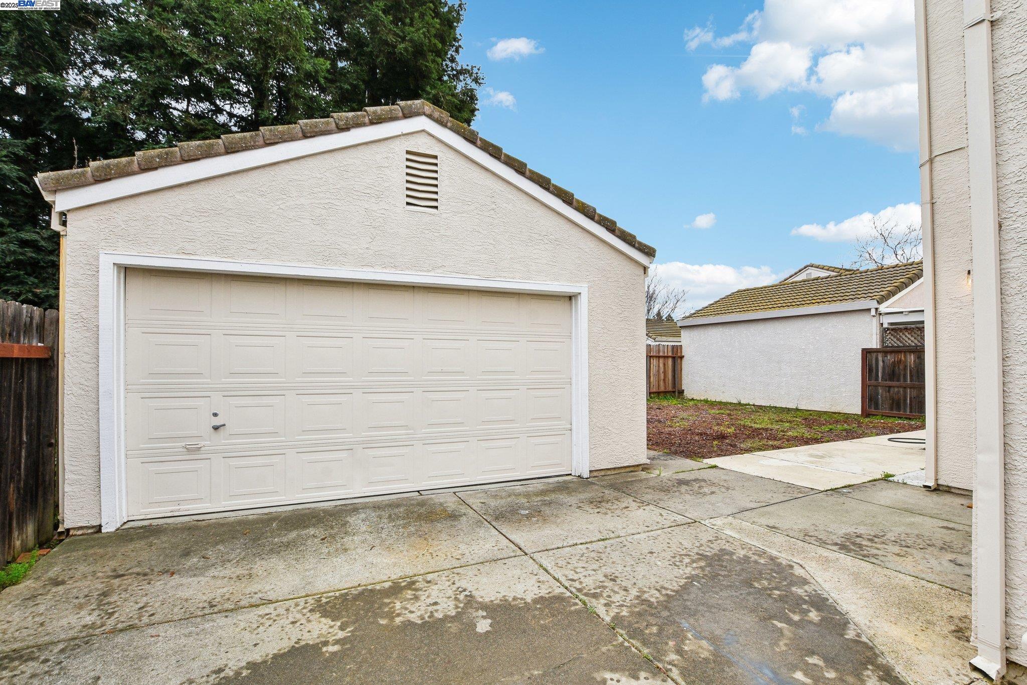 Detail Gallery Image 27 of 35 For 8935 Cypress View Way, Elk Grove,  CA 95758 - 4 Beds | 2/1 Baths