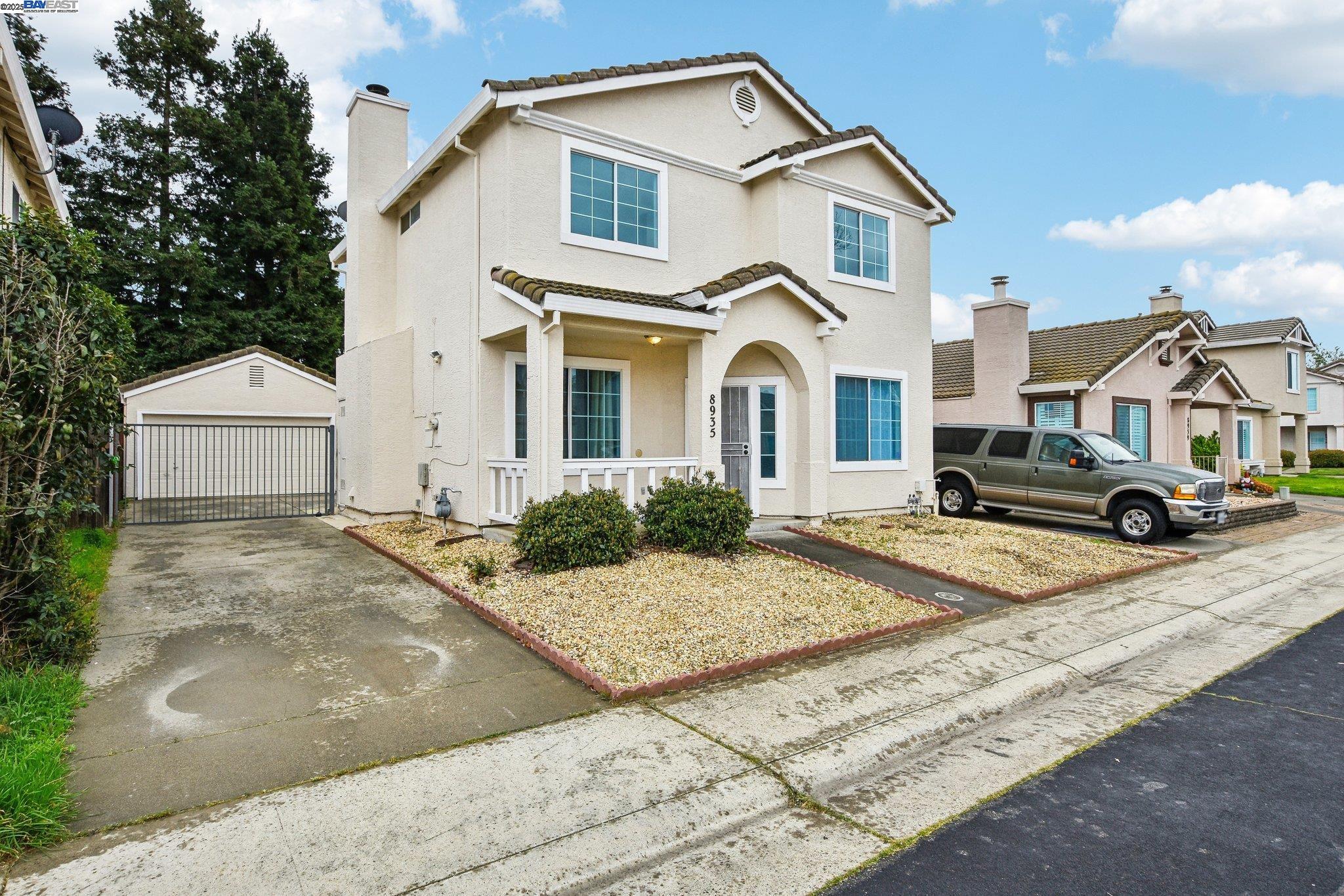 Detail Gallery Image 8 of 35 For 8935 Cypress View Way, Elk Grove,  CA 95758 - 4 Beds | 2/1 Baths