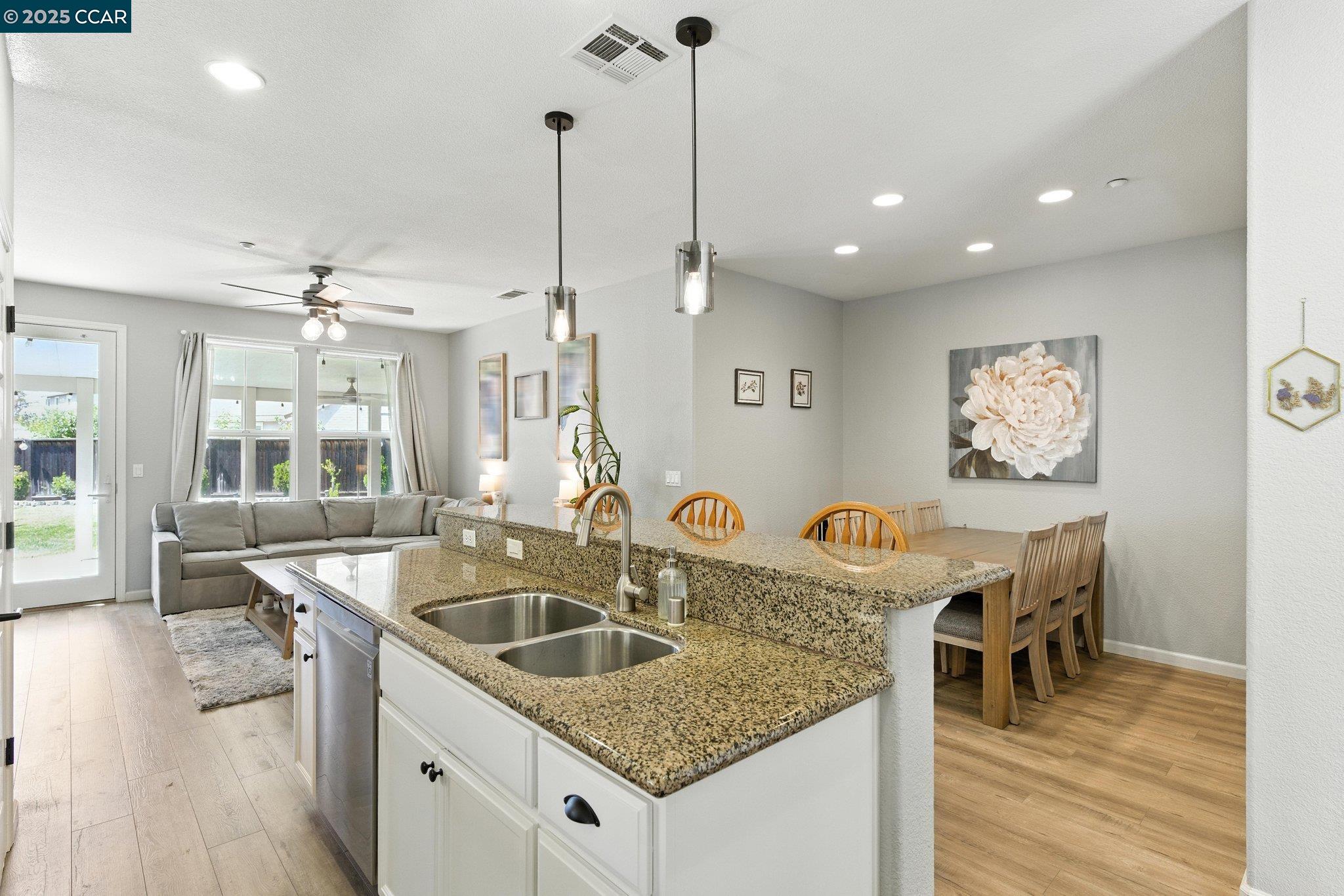 Detail Gallery Image 15 of 47 For 50 Safflower Ct, Oakley,  CA 94561 - 3 Beds | 2 Baths