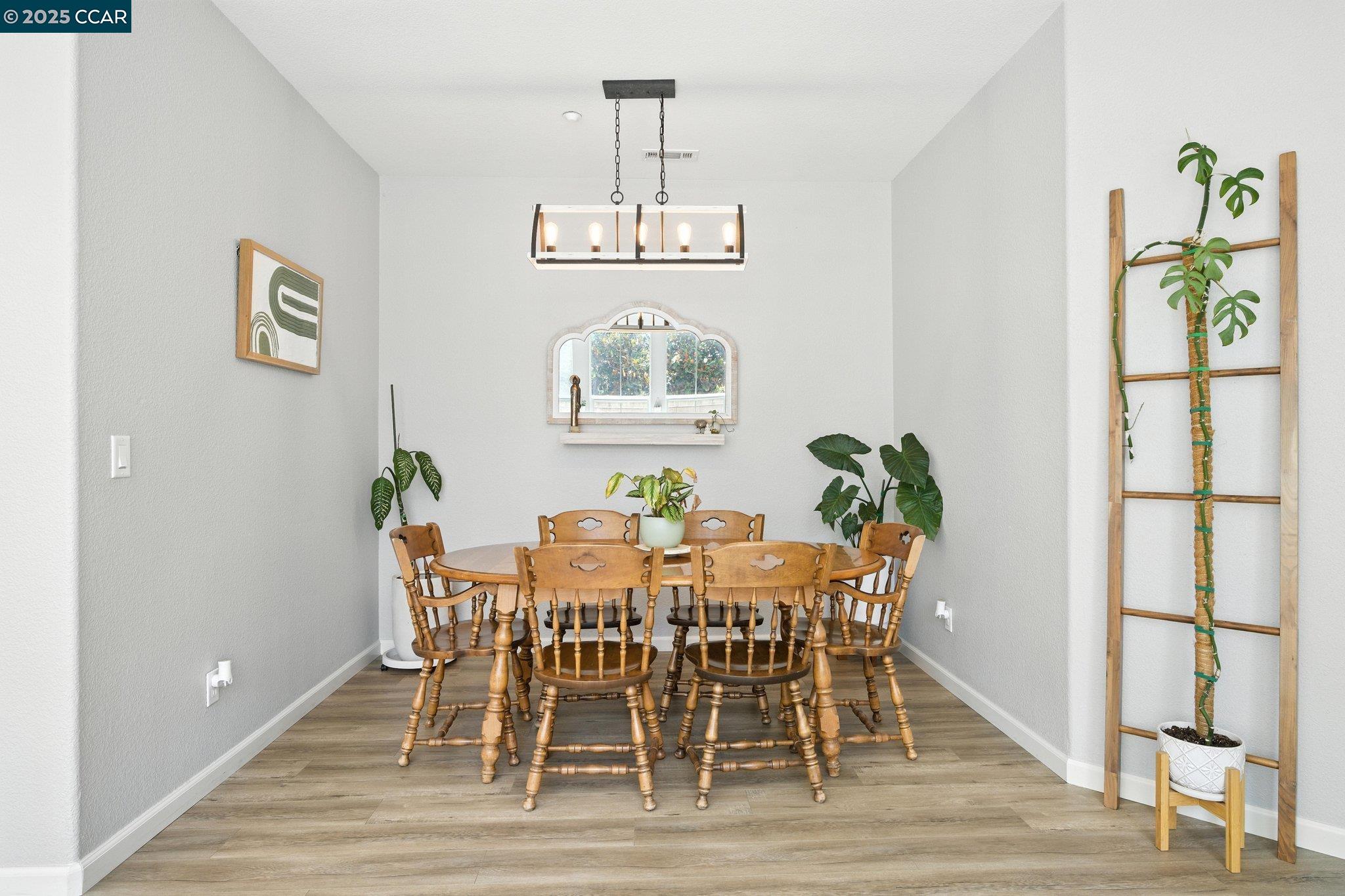 Detail Gallery Image 10 of 47 For 50 Safflower Ct, Oakley,  CA 94561 - 3 Beds | 2 Baths