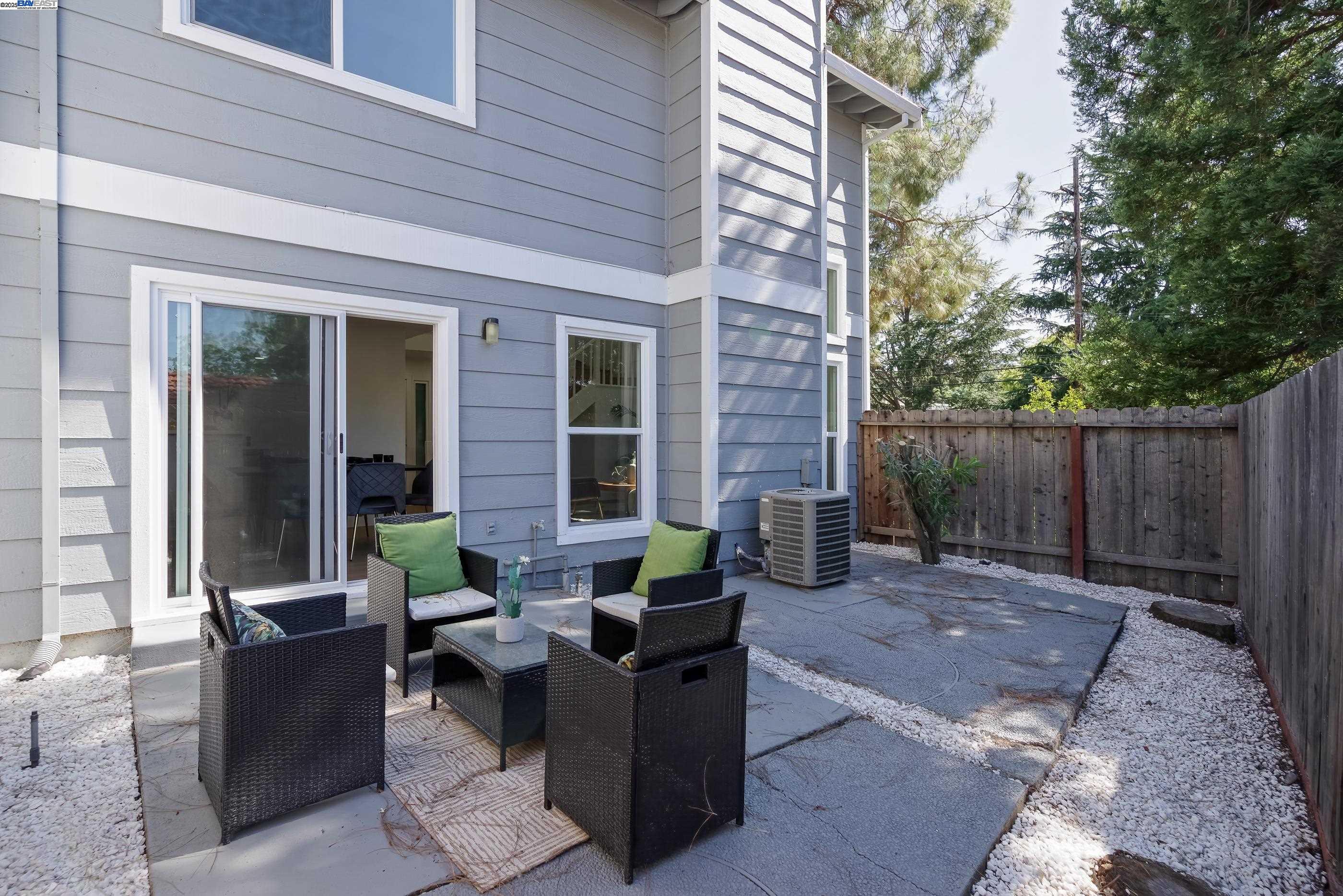 Detail Gallery Image 33 of 38 For 498 via Royal, Walnut Creek,  CA 94597 - 2 Beds | 2/1 Baths