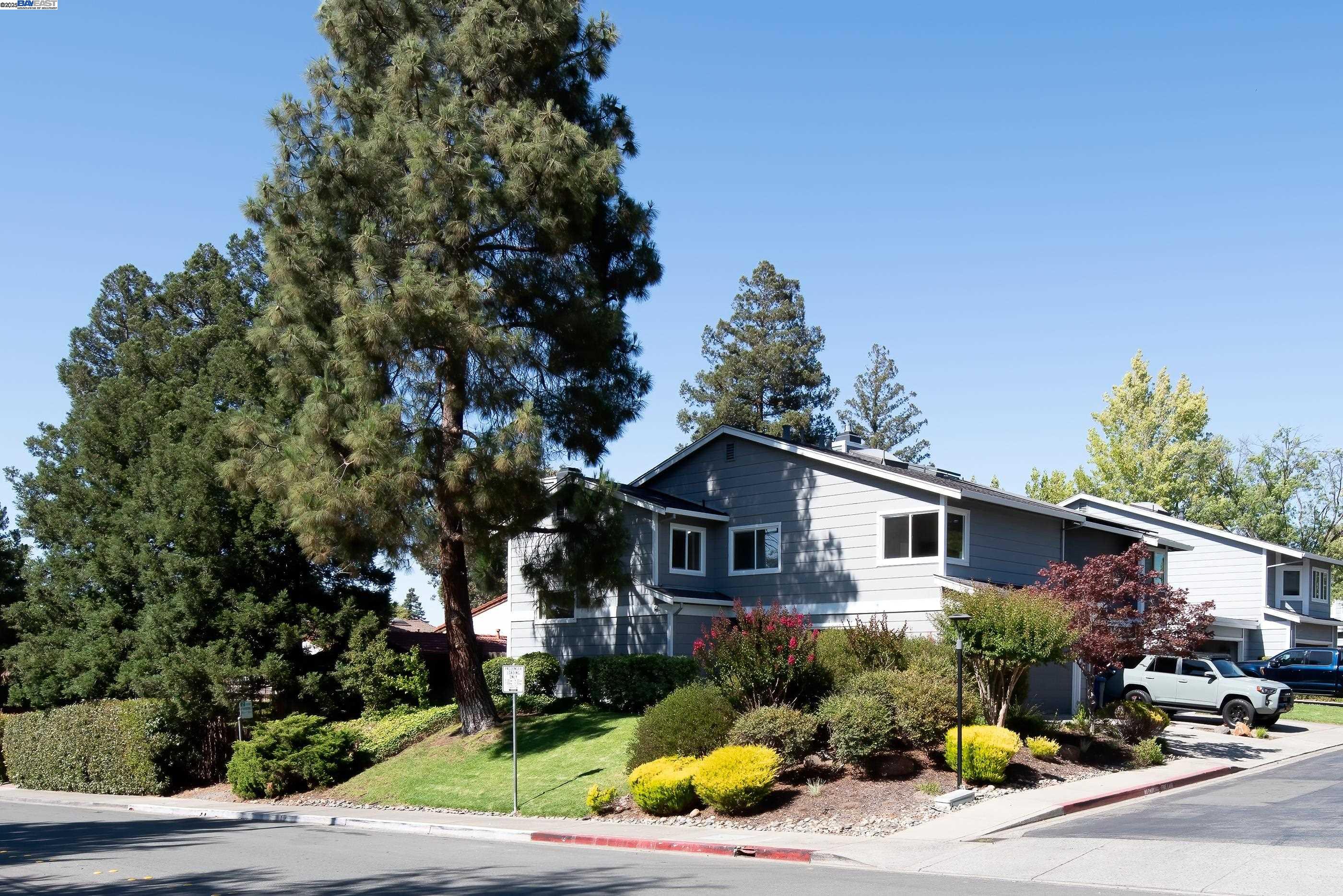 Detail Gallery Image 37 of 38 For 498 via Royal, Walnut Creek,  CA 94597 - 2 Beds | 2/1 Baths