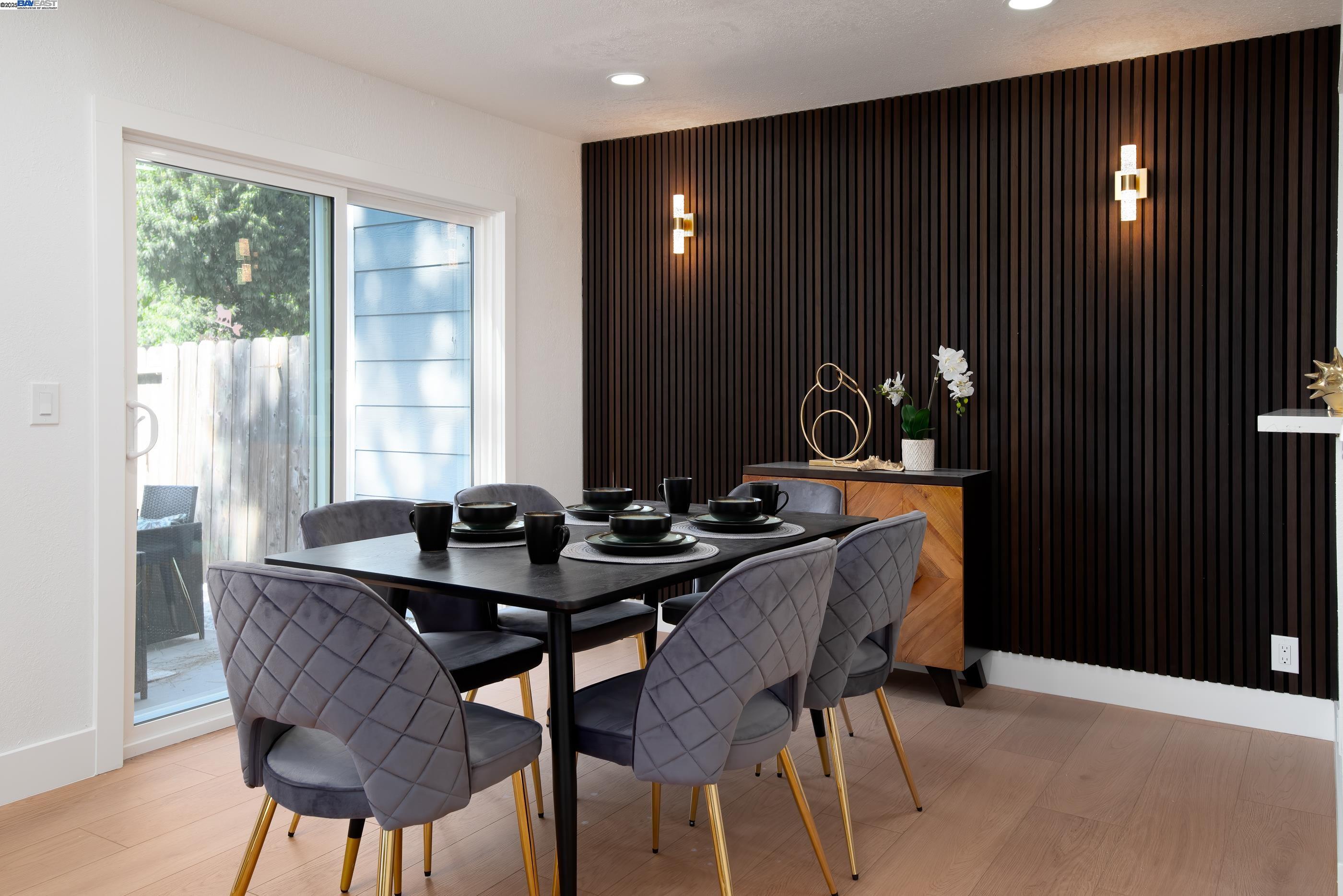 Detail Gallery Image 7 of 38 For 498 via Royal, Walnut Creek,  CA 94597 - 2 Beds | 2/1 Baths