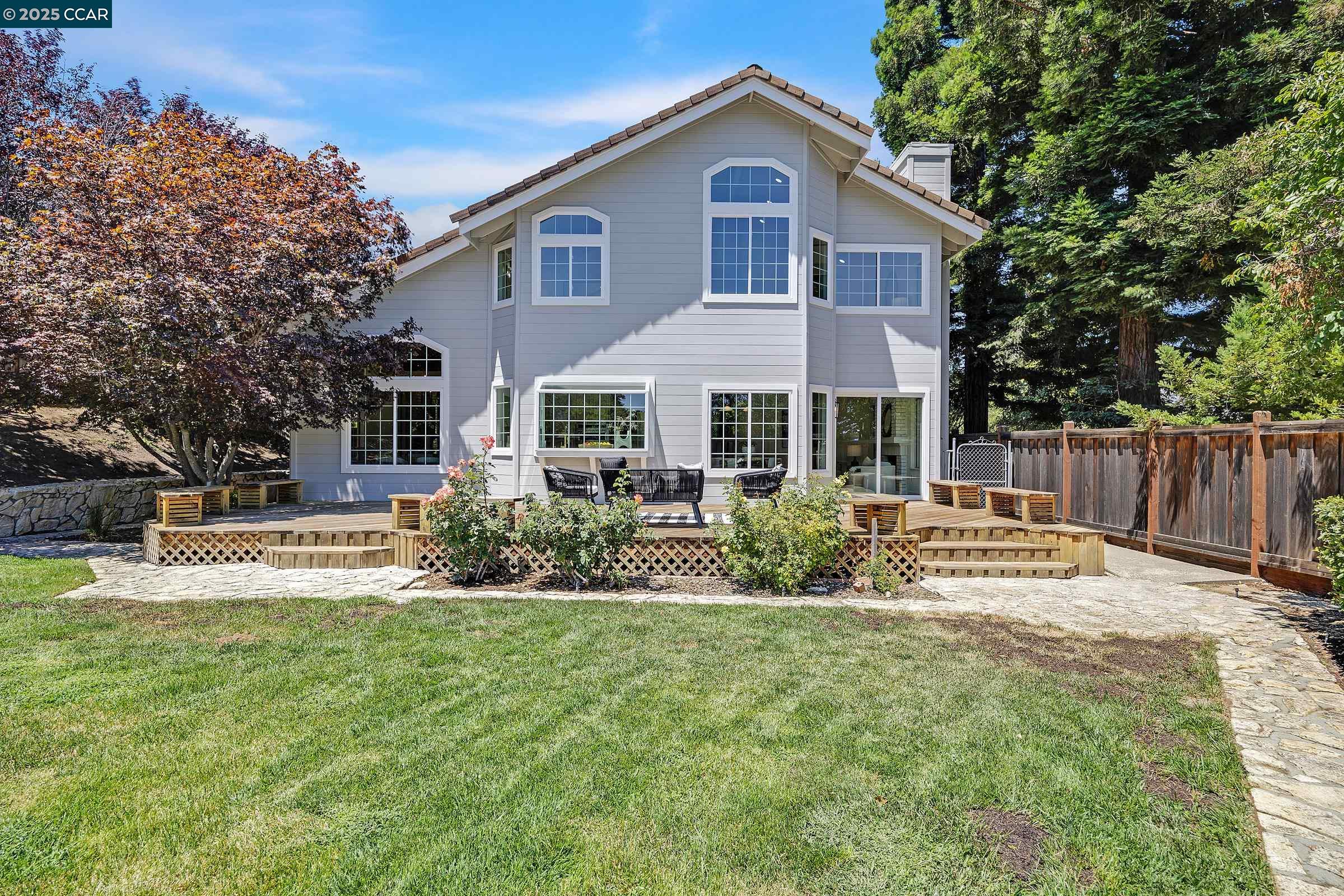 Detail Gallery Image 35 of 54 For 1373 Fountain Springs Cir, Danville,  CA 94526 - 4 Beds | 3 Baths