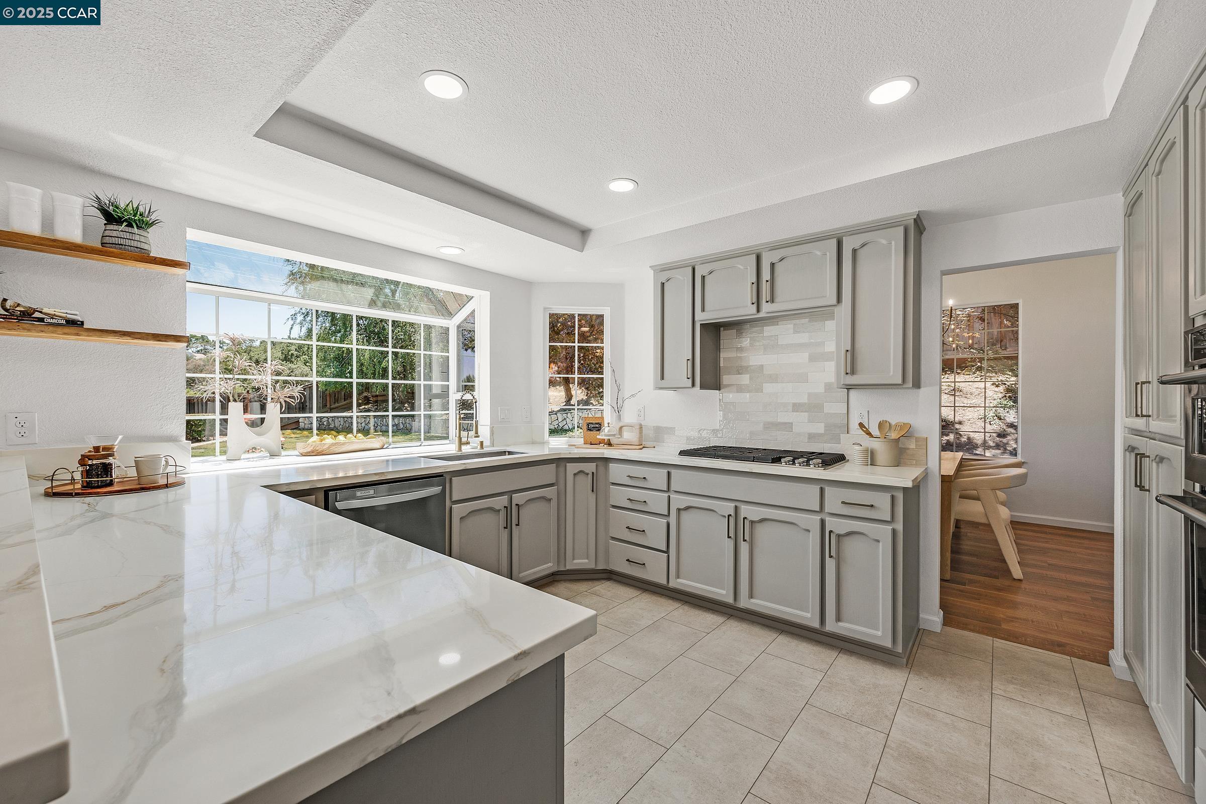 Detail Gallery Image 8 of 54 For 1373 Fountain Springs Cir, Danville,  CA 94526 - 4 Beds | 3 Baths