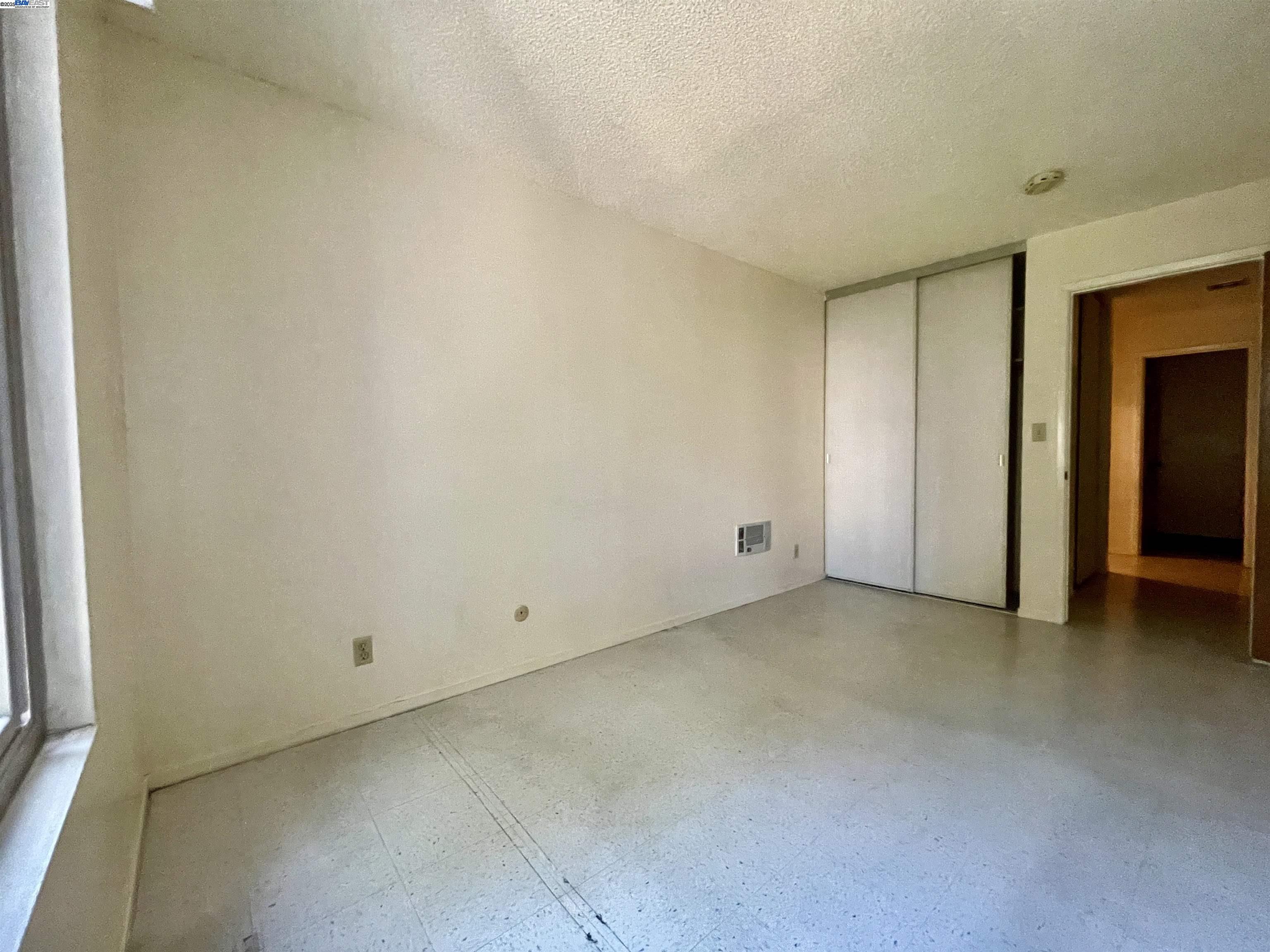 Detail Gallery Image 14 of 28 For 965 Shorepoint Ct #200, Alameda,  CA 94501 - 1 Beds | 1/1 Baths