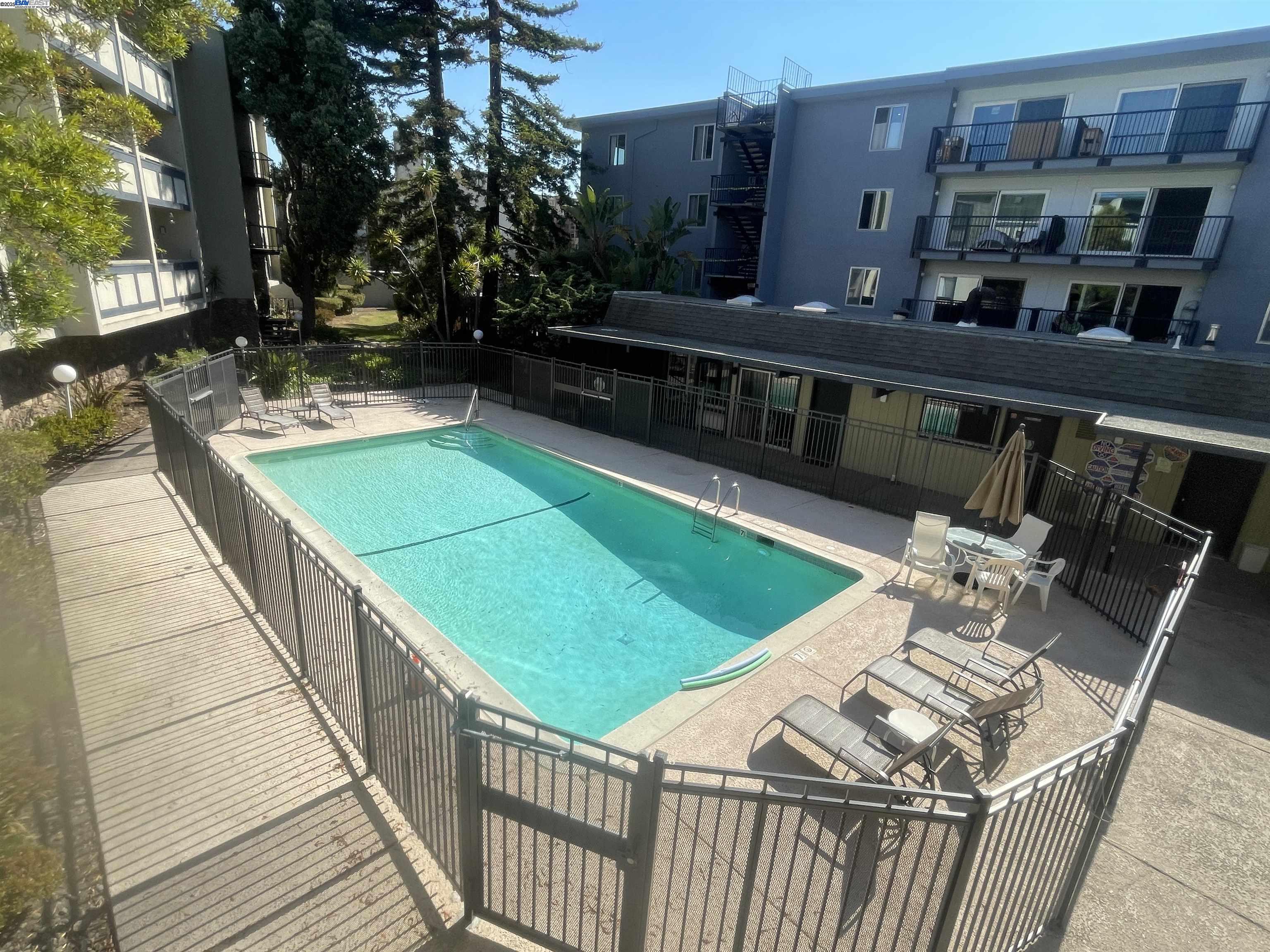 Detail Gallery Image 18 of 28 For 965 Shorepoint Ct #200, Alameda,  CA 94501 - 1 Beds | 1/1 Baths