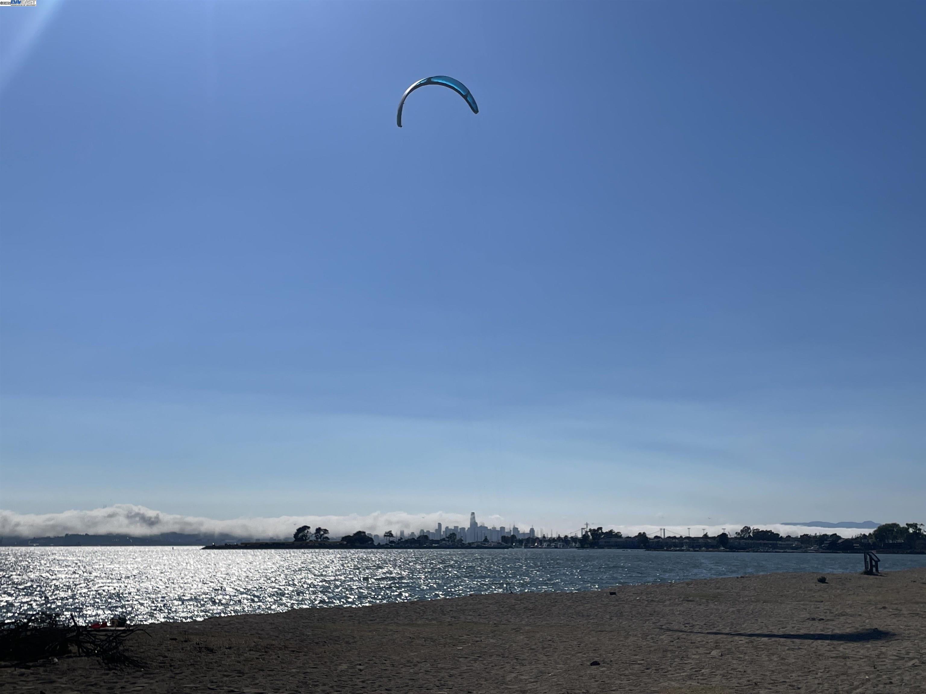 Detail Gallery Image 21 of 28 For 965 Shorepoint Ct #200, Alameda,  CA 94501 - 1 Beds | 1/1 Baths