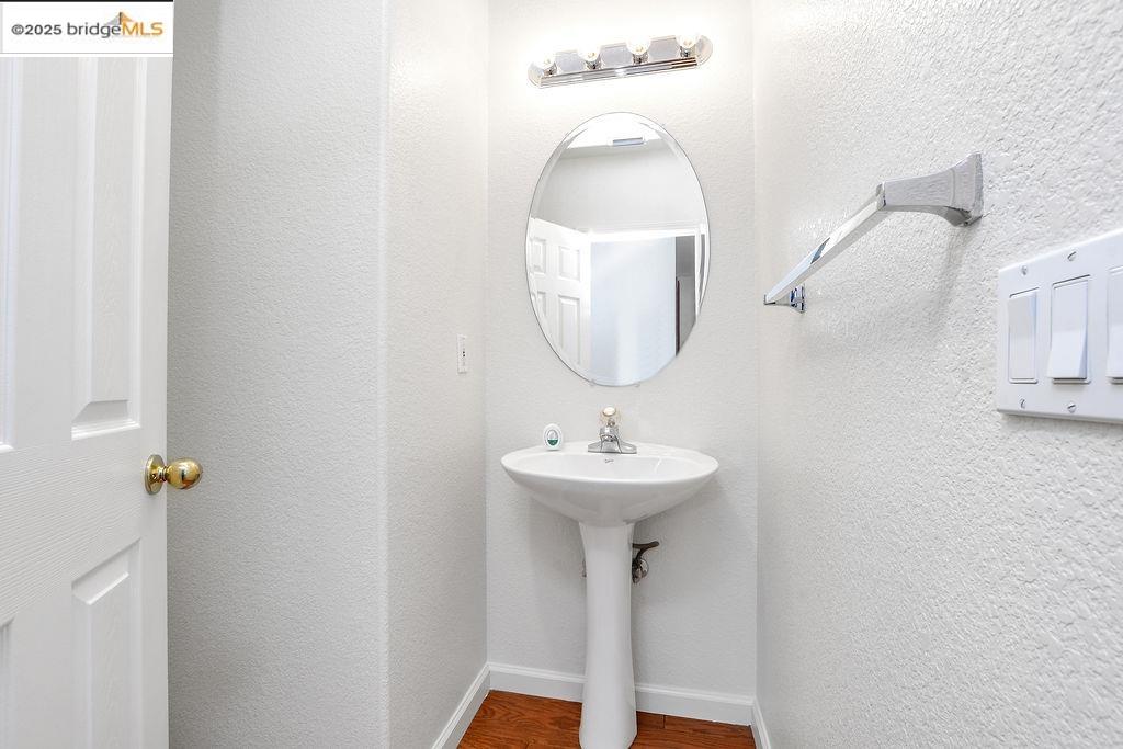 Detail Gallery Image 15 of 35 For 4619 Menona Court, Antioch,  CA 94531-9417 - 4 Beds | 2/1 Baths