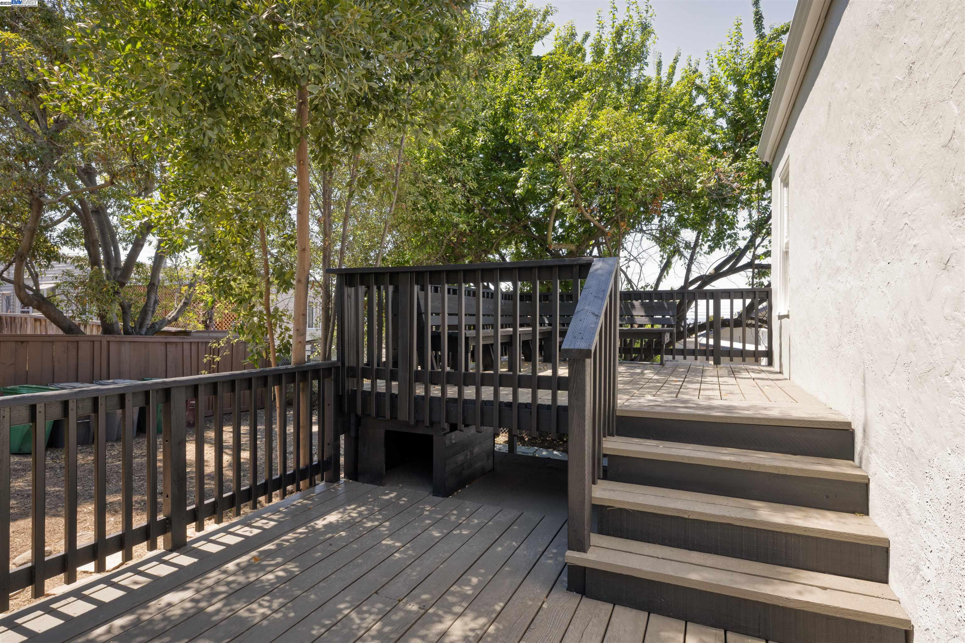 Detail Gallery Image 17 of 29 For 2440 Monticello Ave, Oakland,  CA 94601 - 3 Beds | 1/1 Baths