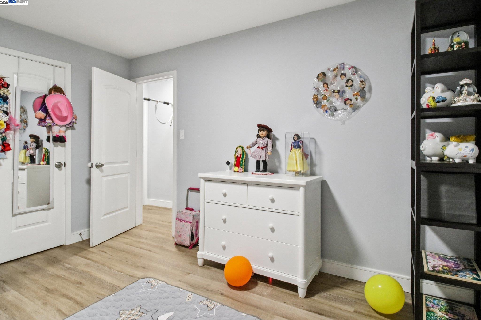 Detail Gallery Image 17 of 39 For 431 Hamilton Ave, Menlo Park,  CA 94025 - 3 Beds | 1 Baths