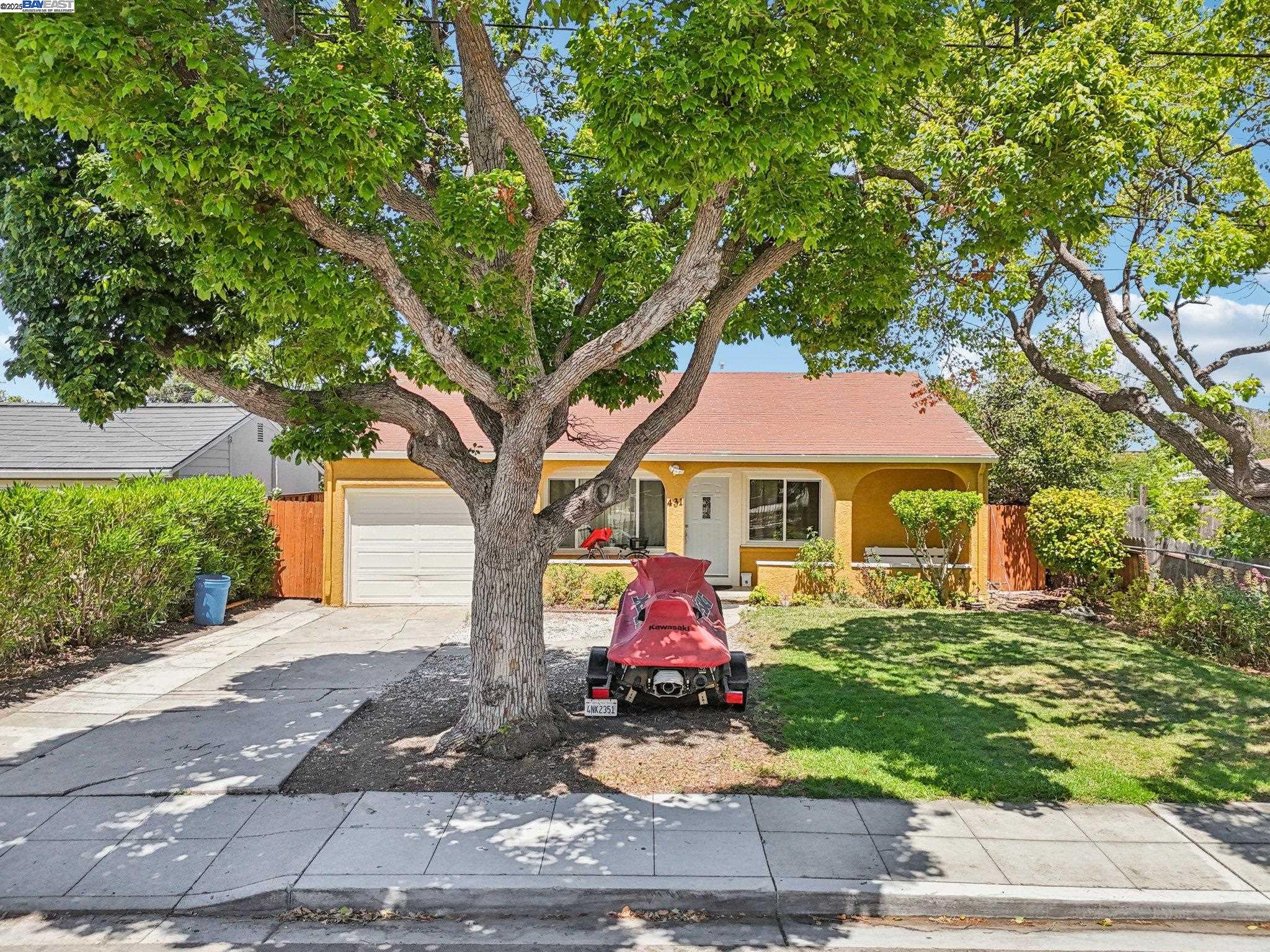 Detail Gallery Image 28 of 39 For 431 Hamilton Ave, Menlo Park,  CA 94025 - 3 Beds | 1 Baths