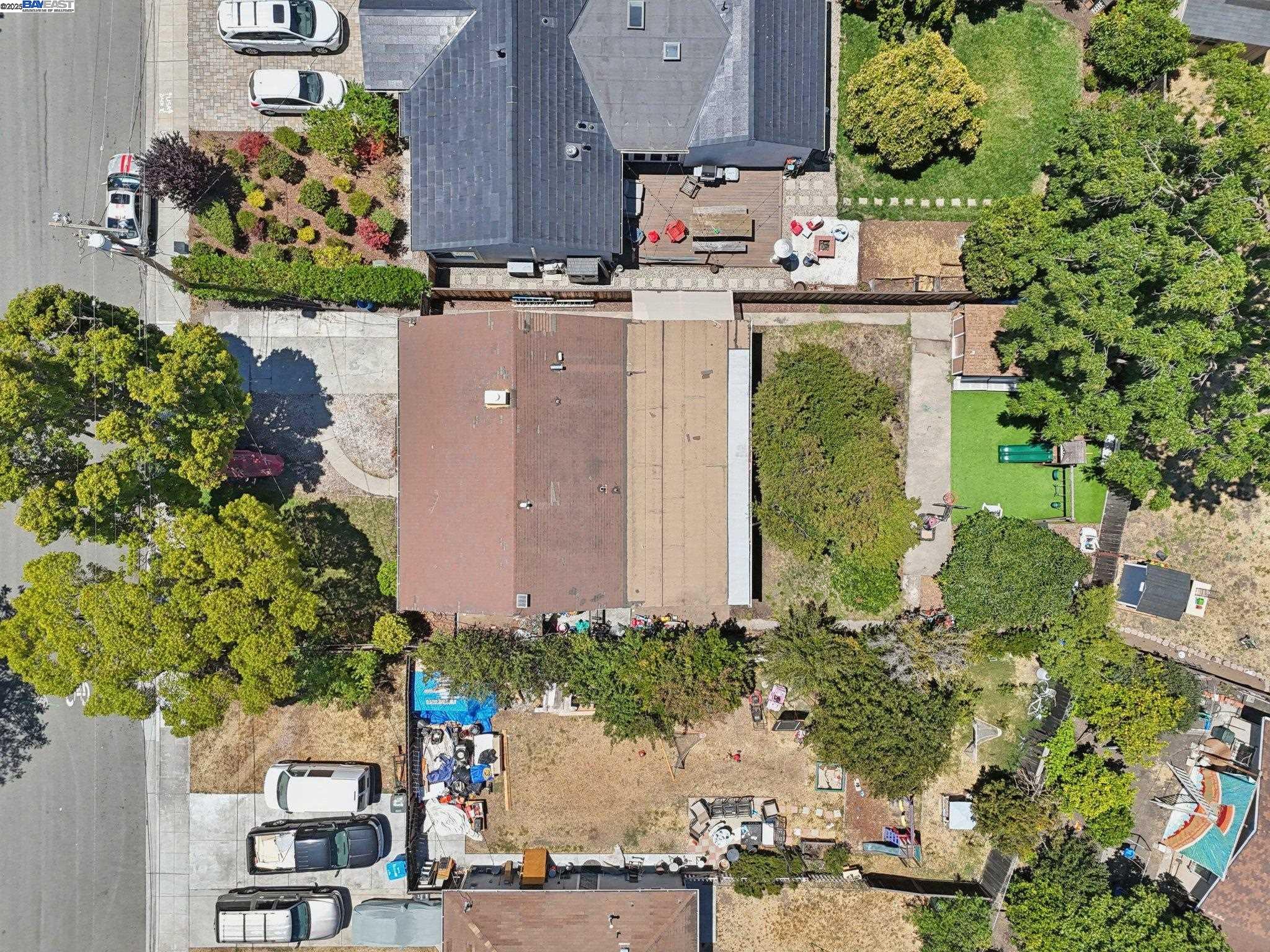 Detail Gallery Image 34 of 39 For 431 Hamilton Ave, Menlo Park,  CA 94025 - 3 Beds | 1 Baths
