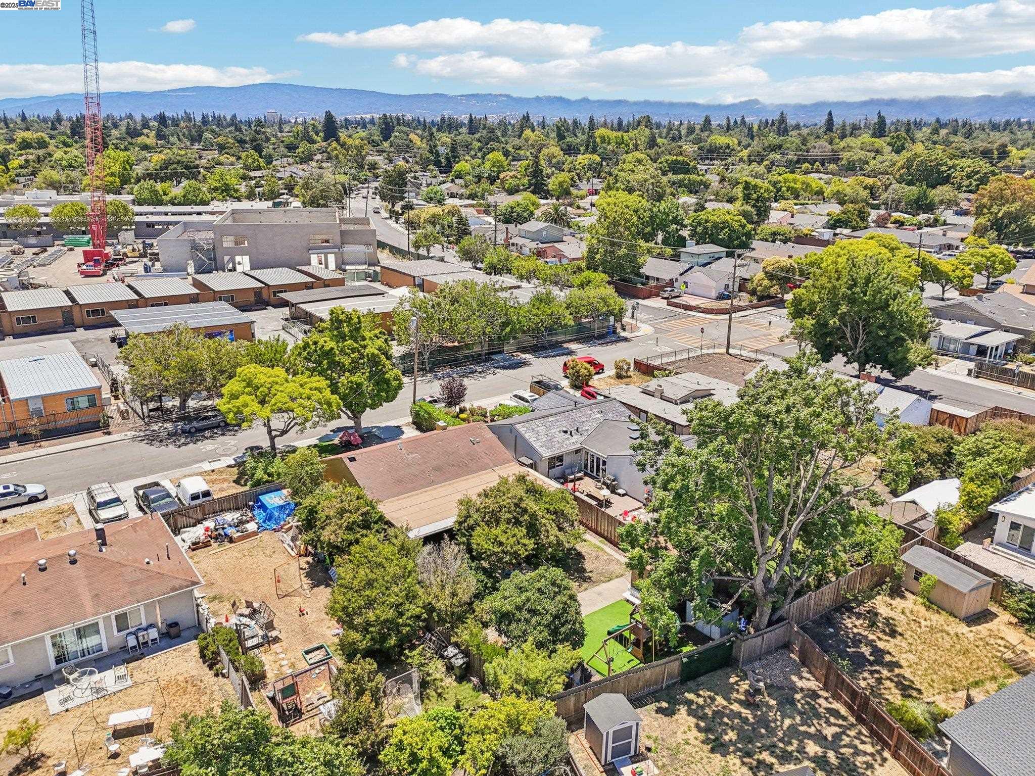 Detail Gallery Image 36 of 39 For 431 Hamilton Ave, Menlo Park,  CA 94025 - 3 Beds | 1 Baths
