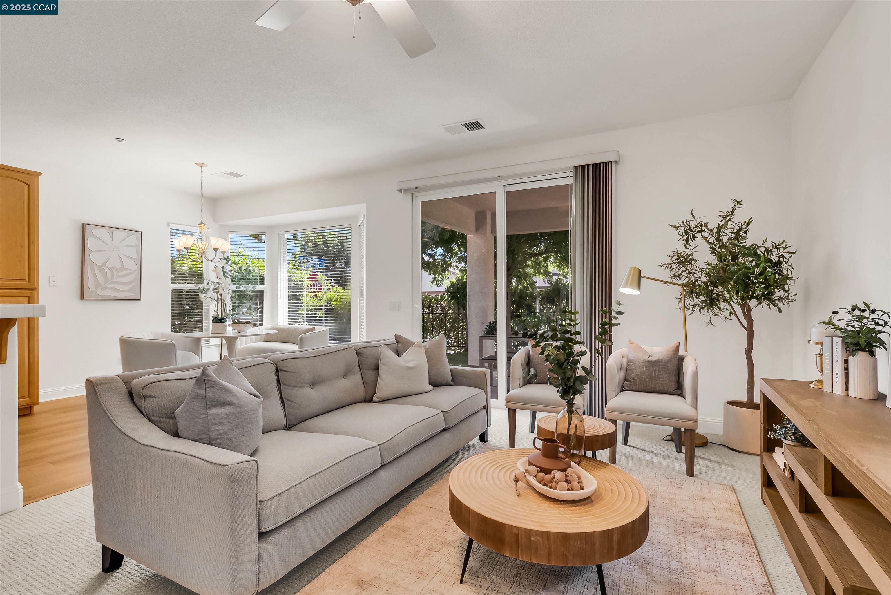 Detail Gallery Image 4 of 50 For 1013 Jay Jay Pl, Brentwood,  CA 94513 - 2 Beds | 2 Baths