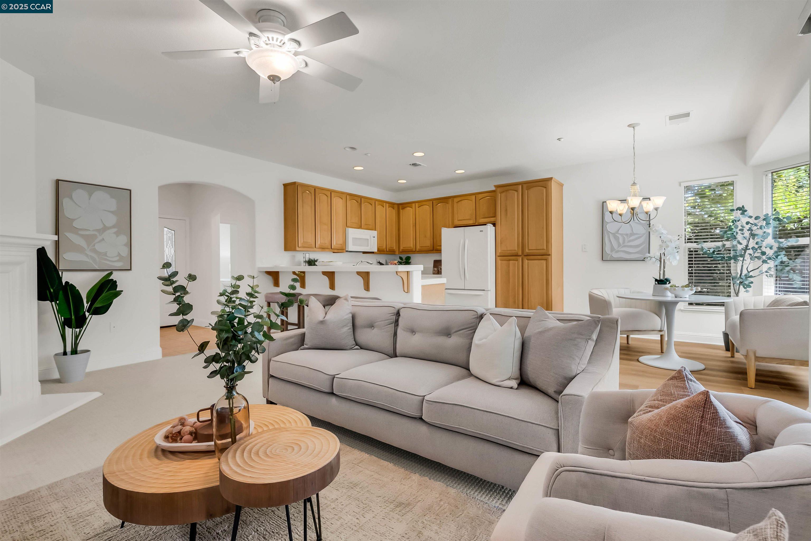 Detail Gallery Image 5 of 50 For 1013 Jay Jay Pl, Brentwood,  CA 94513 - 2 Beds | 2 Baths