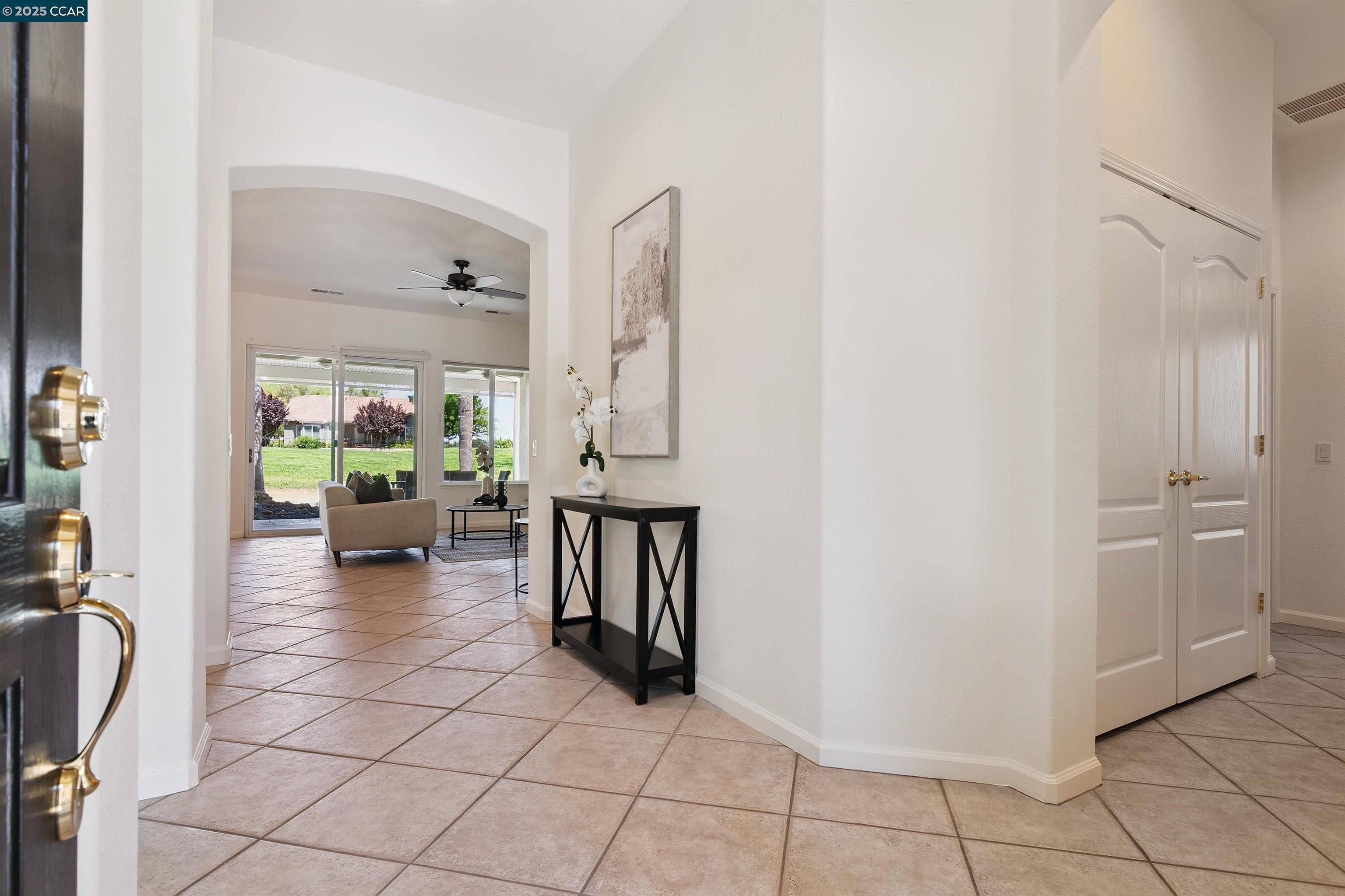 Detail Gallery Image 3 of 39 For 595 Pomona Dr, Brentwood,  CA 94513 - 3 Beds | 2 Baths