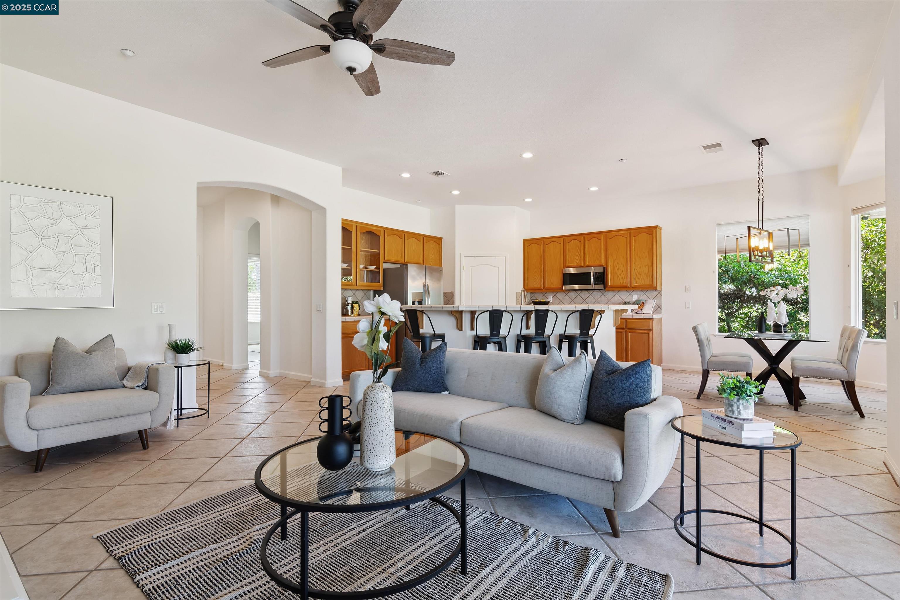Detail Gallery Image 6 of 39 For 595 Pomona Dr, Brentwood,  CA 94513 - 3 Beds | 2 Baths