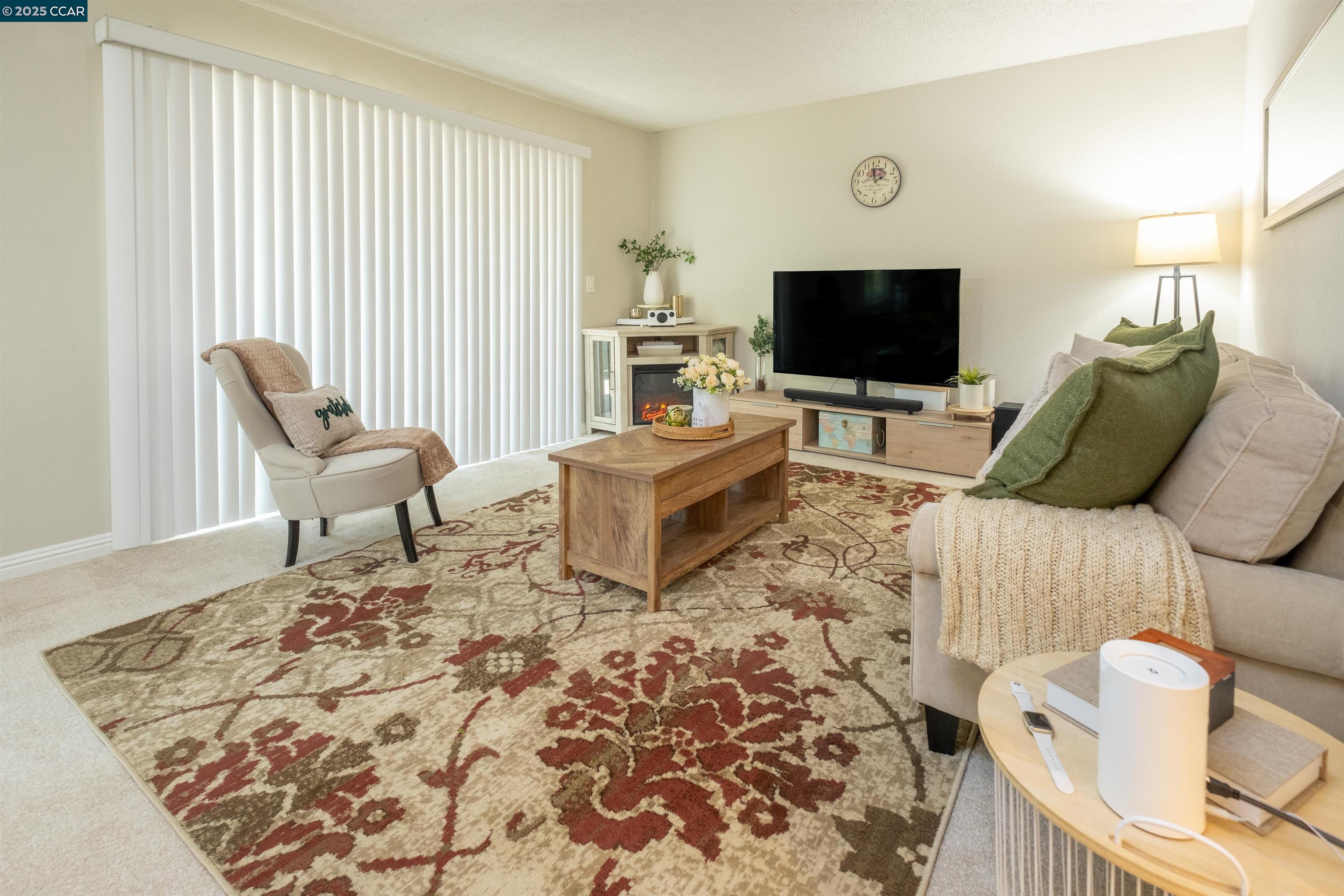 Detail Gallery Image 1 of 19 For 5318 Ridgeview Cir #10,  El Sobrante,  CA 94803 - 2 Beds | 1 Baths