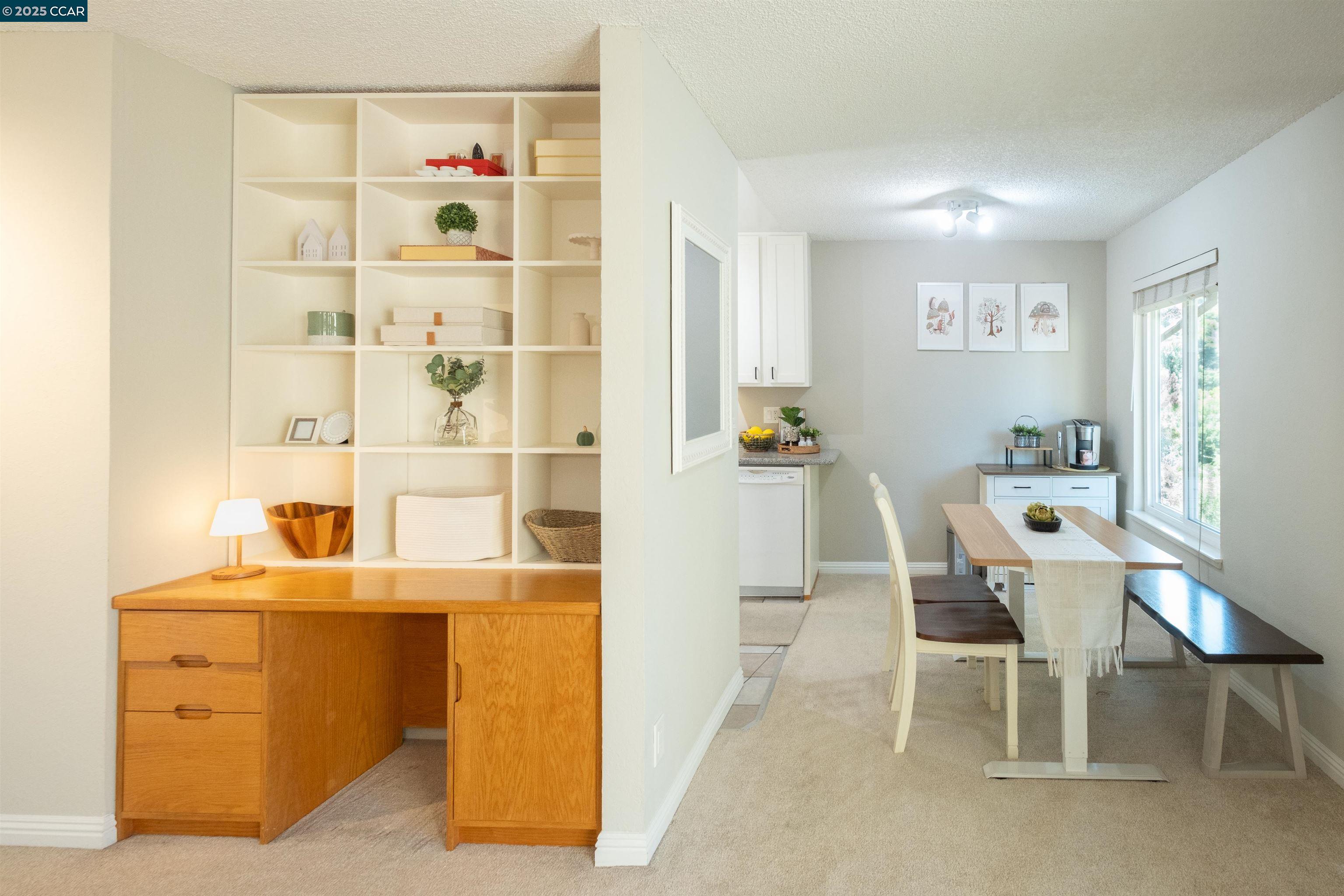 Detail Gallery Image 5 of 19 For 5318 Ridgeview Cir #10,  El Sobrante,  CA 94803 - 2 Beds | 1 Baths