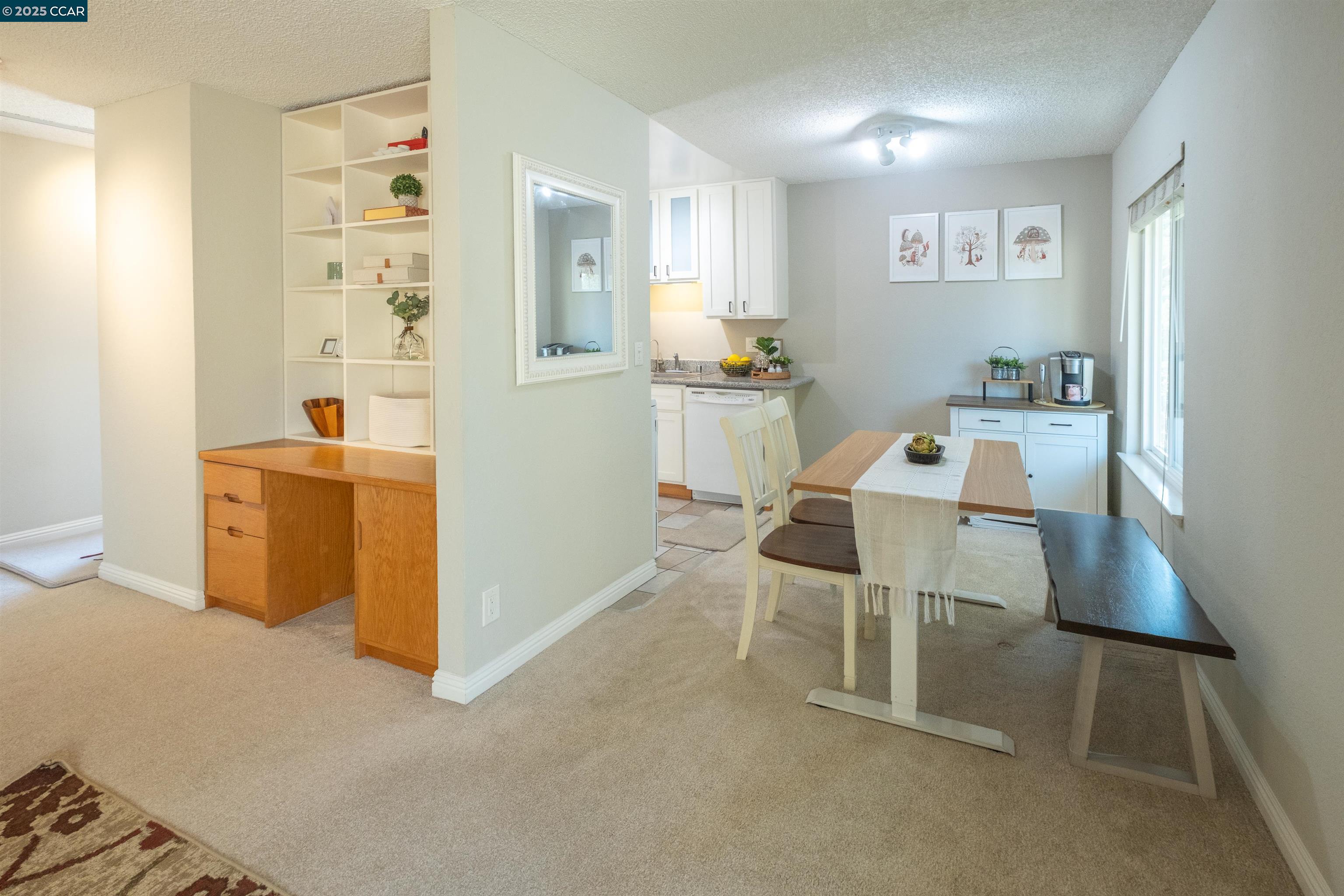 Detail Gallery Image 6 of 19 For 5318 Ridgeview Cir #10,  El Sobrante,  CA 94803 - 2 Beds | 1 Baths