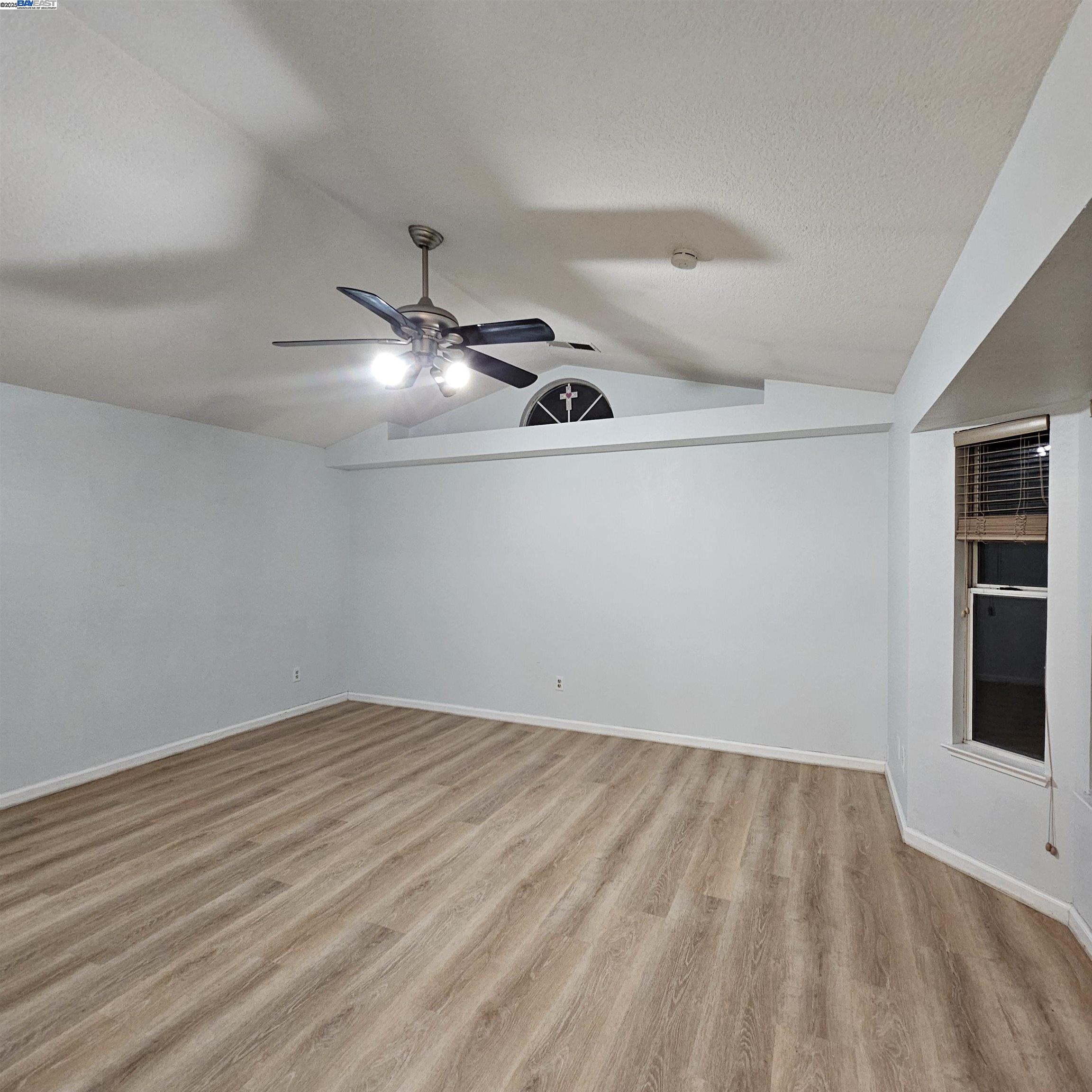 Detail Gallery Image 12 of 18 For 2525 Travao Ln, Tracy,  CA 95376 - 3 Beds | 2 Baths