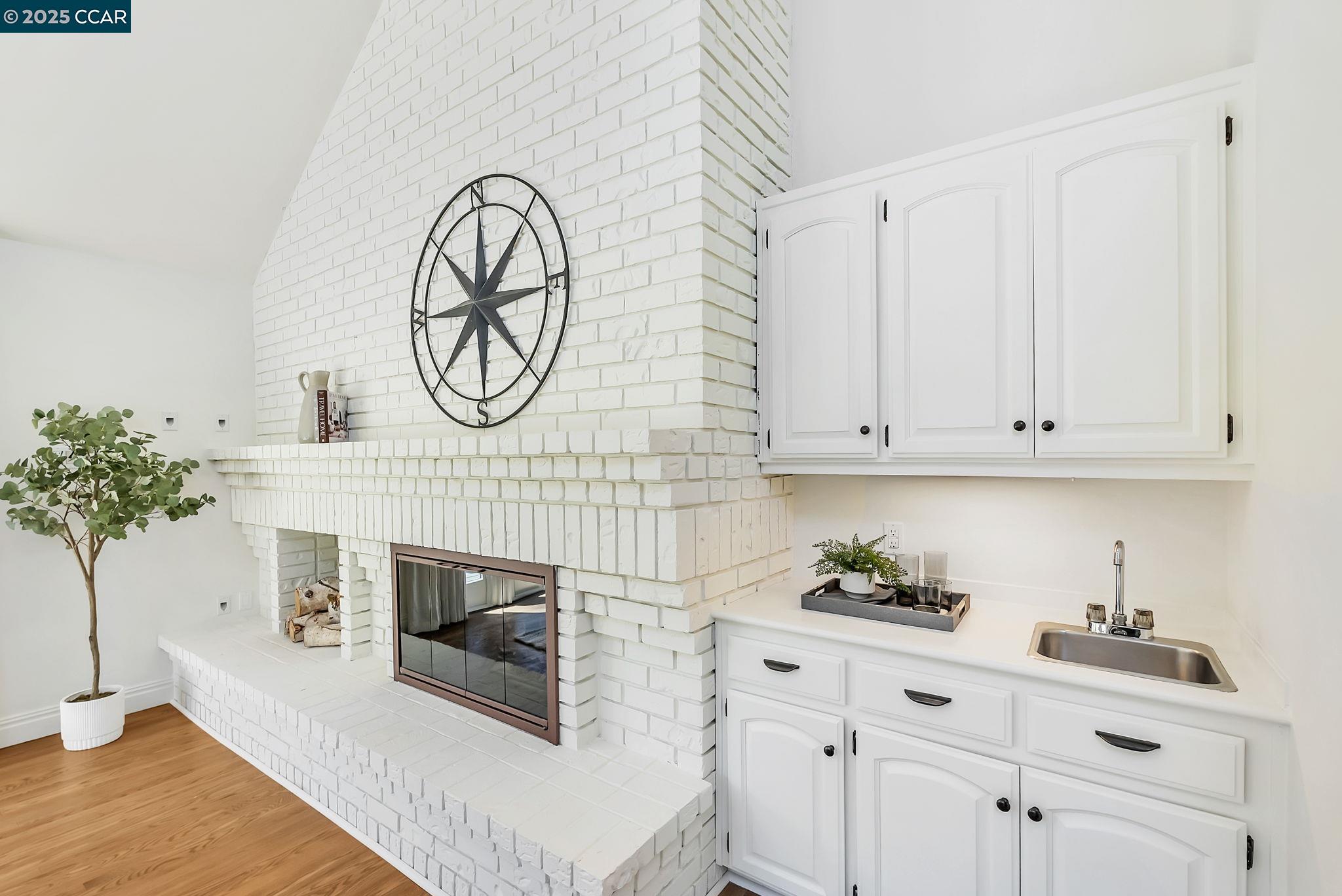 Detail Gallery Image 15 of 60 For 21 Carriage Ct, Alamo,  CA 94507 - 4 Beds | 2/1 Baths