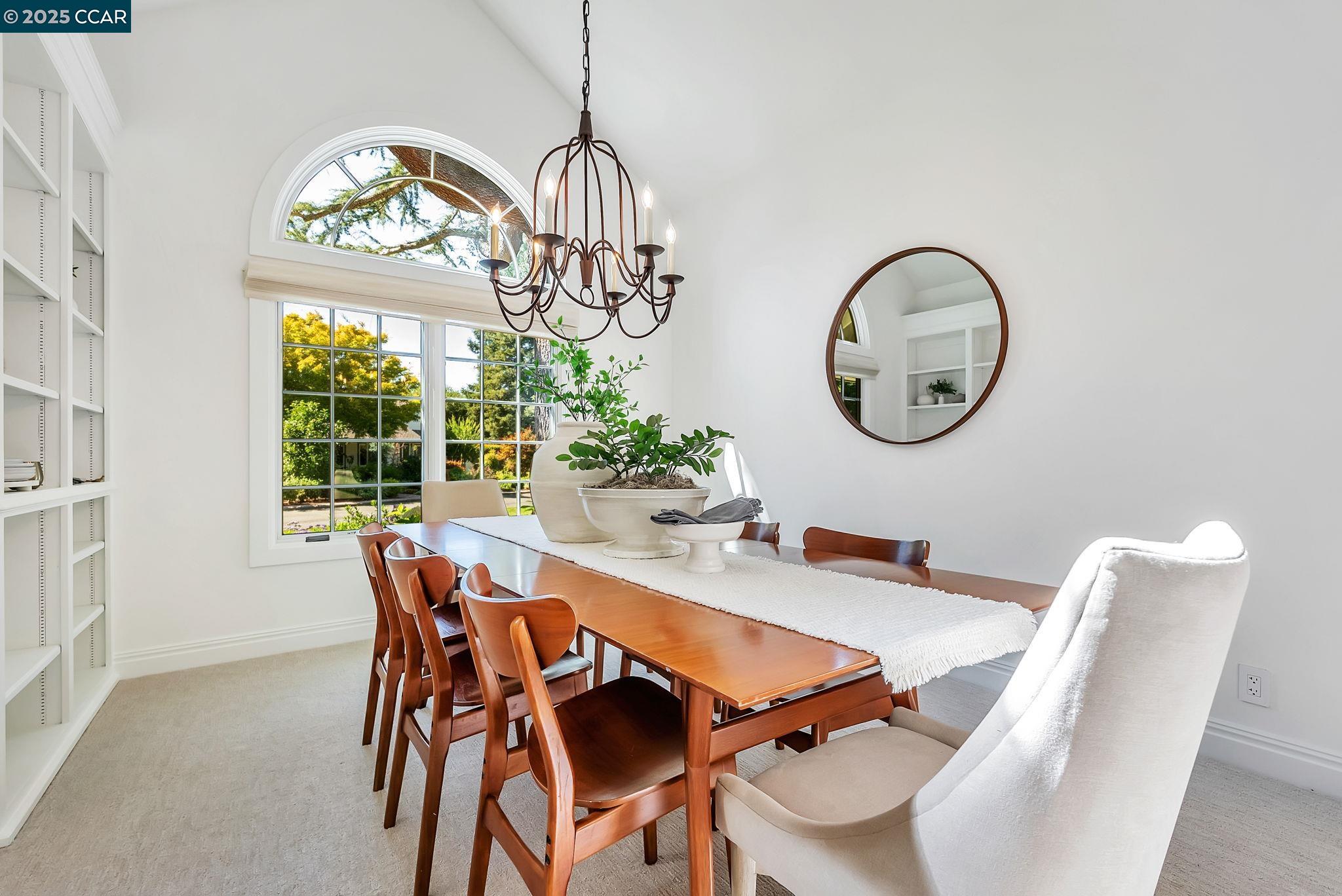 Detail Gallery Image 20 of 60 For 21 Carriage Ct, Alamo,  CA 94507 - 4 Beds | 2/1 Baths