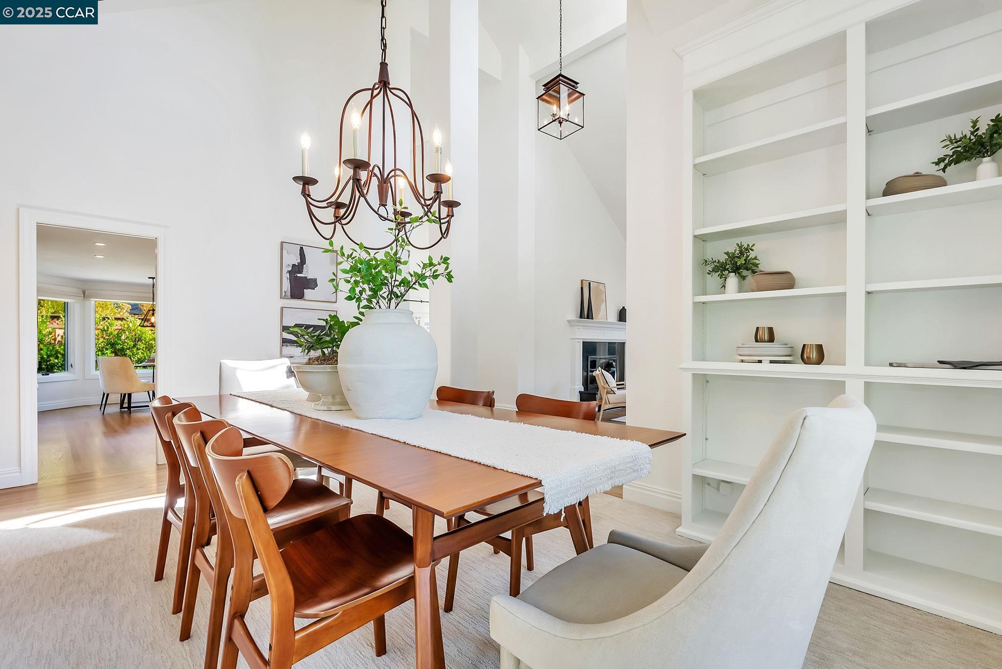 Detail Gallery Image 22 of 60 For 21 Carriage Ct, Alamo,  CA 94507 - 4 Beds | 2/1 Baths