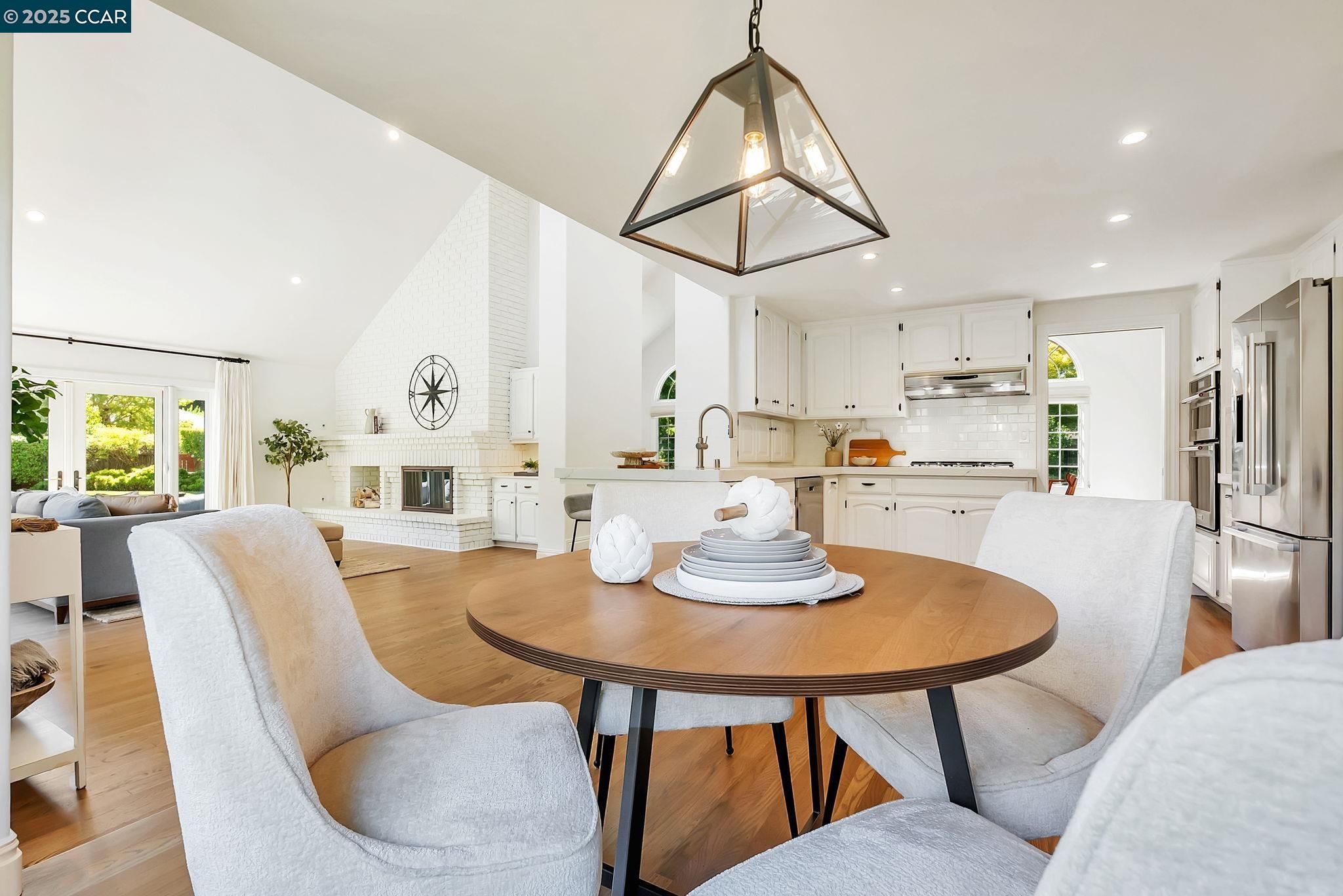 Detail Gallery Image 24 of 60 For 21 Carriage Ct, Alamo,  CA 94507 - 4 Beds | 2/1 Baths