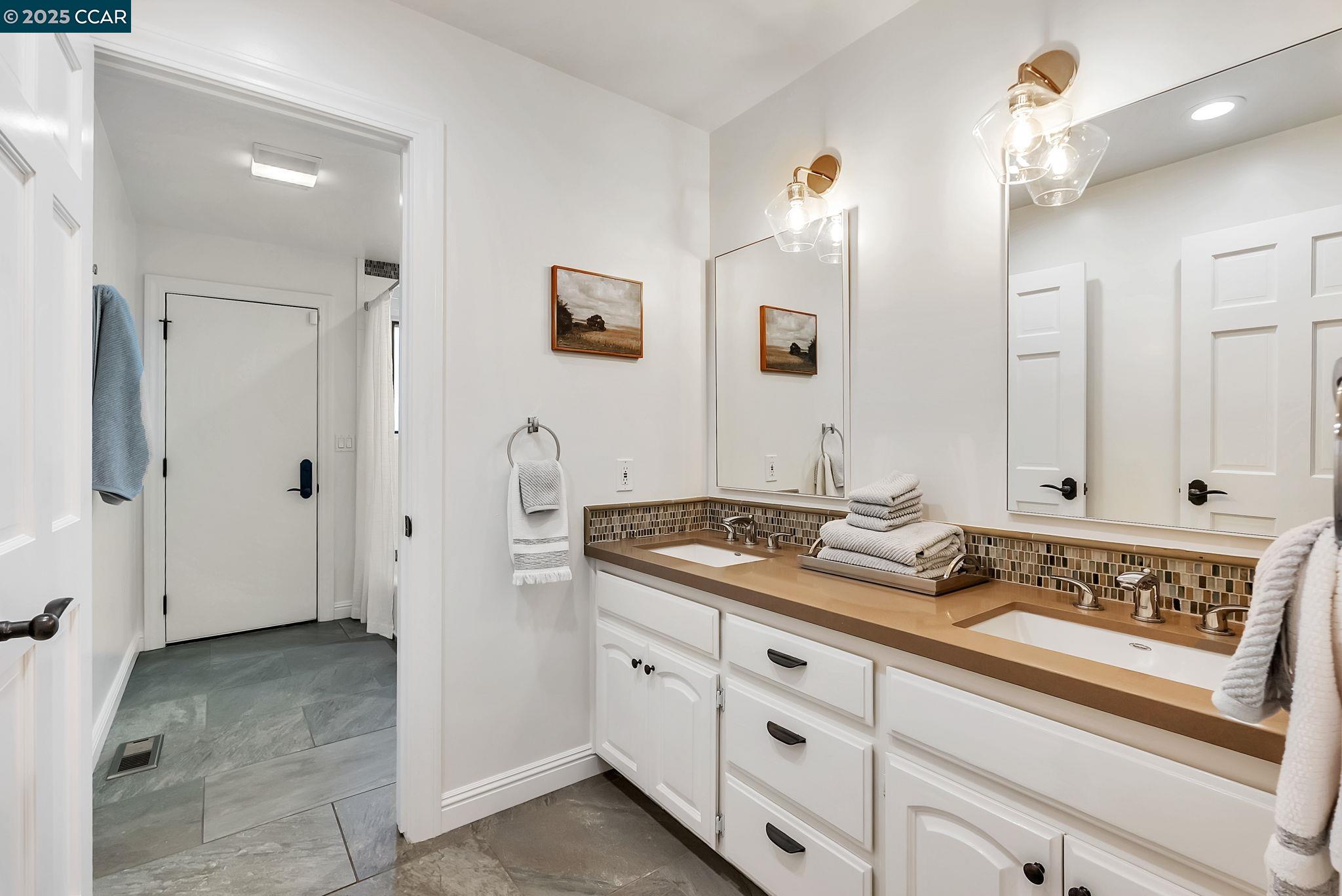 Detail Gallery Image 37 of 60 For 21 Carriage Ct, Alamo,  CA 94507 - 4 Beds | 2/1 Baths