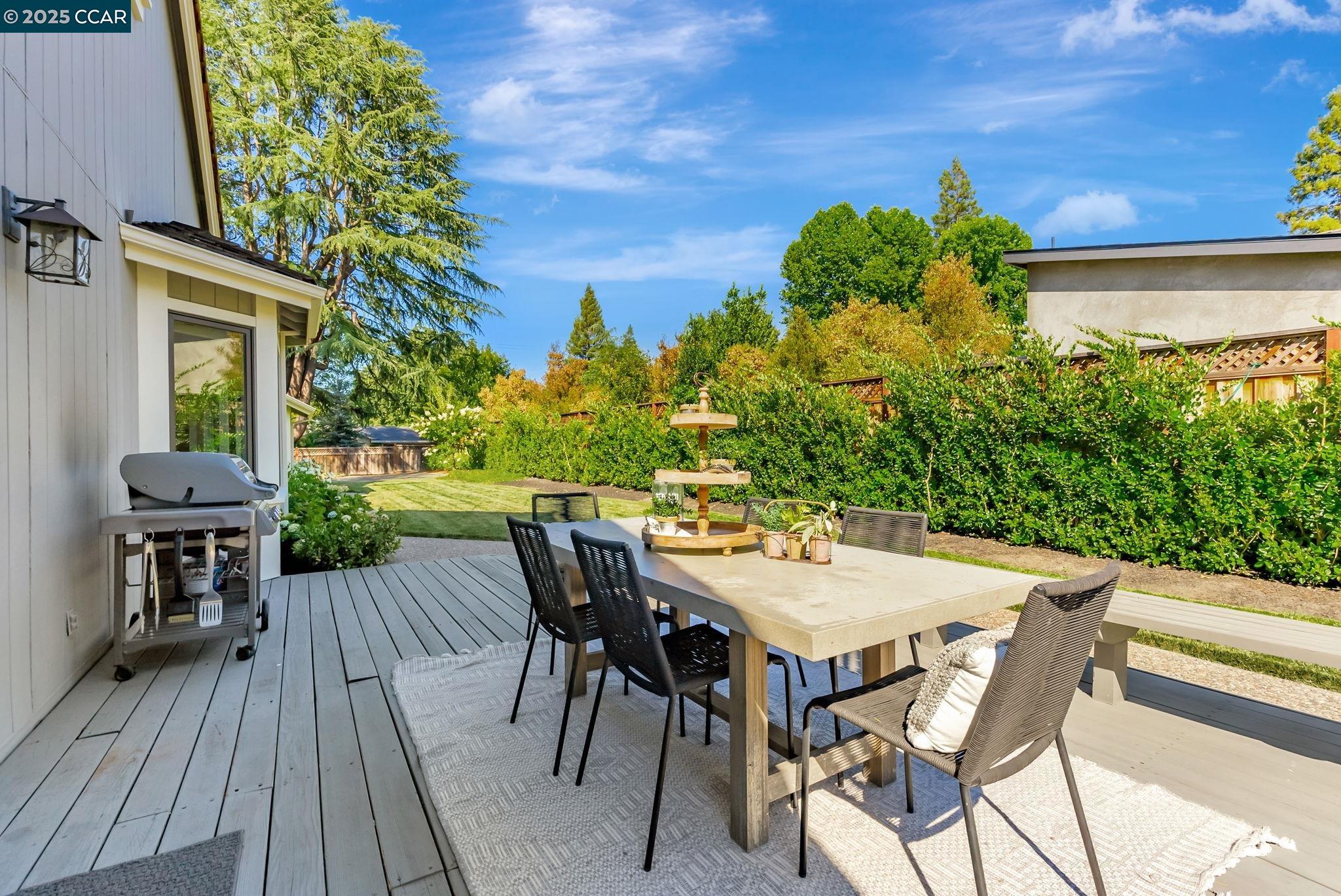 Detail Gallery Image 43 of 60 For 21 Carriage Ct, Alamo,  CA 94507 - 4 Beds | 2/1 Baths