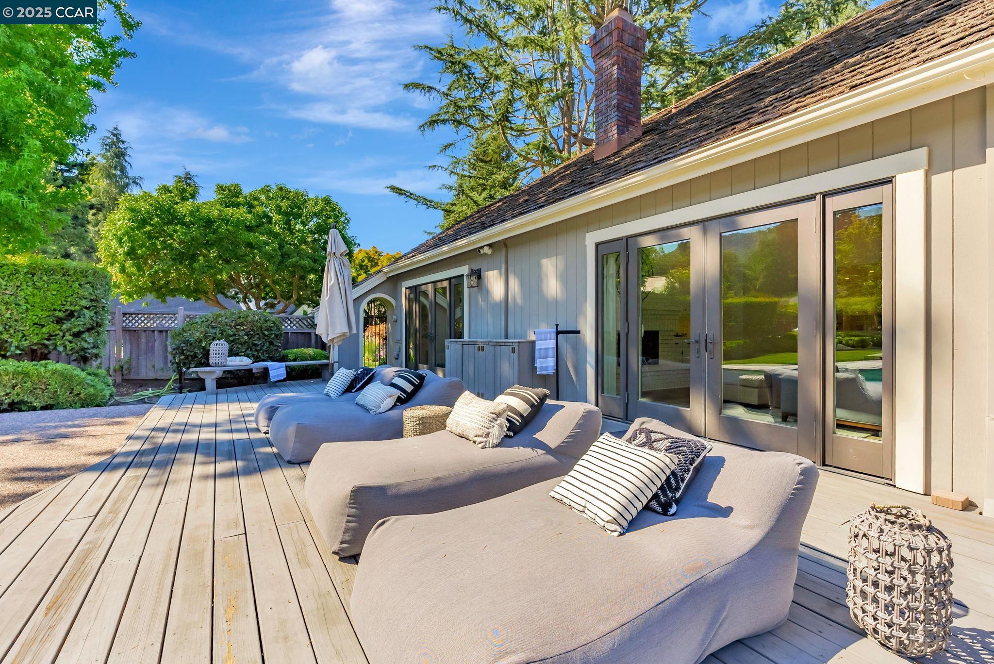 Detail Gallery Image 44 of 60 For 21 Carriage Ct, Alamo,  CA 94507 - 4 Beds | 2/1 Baths