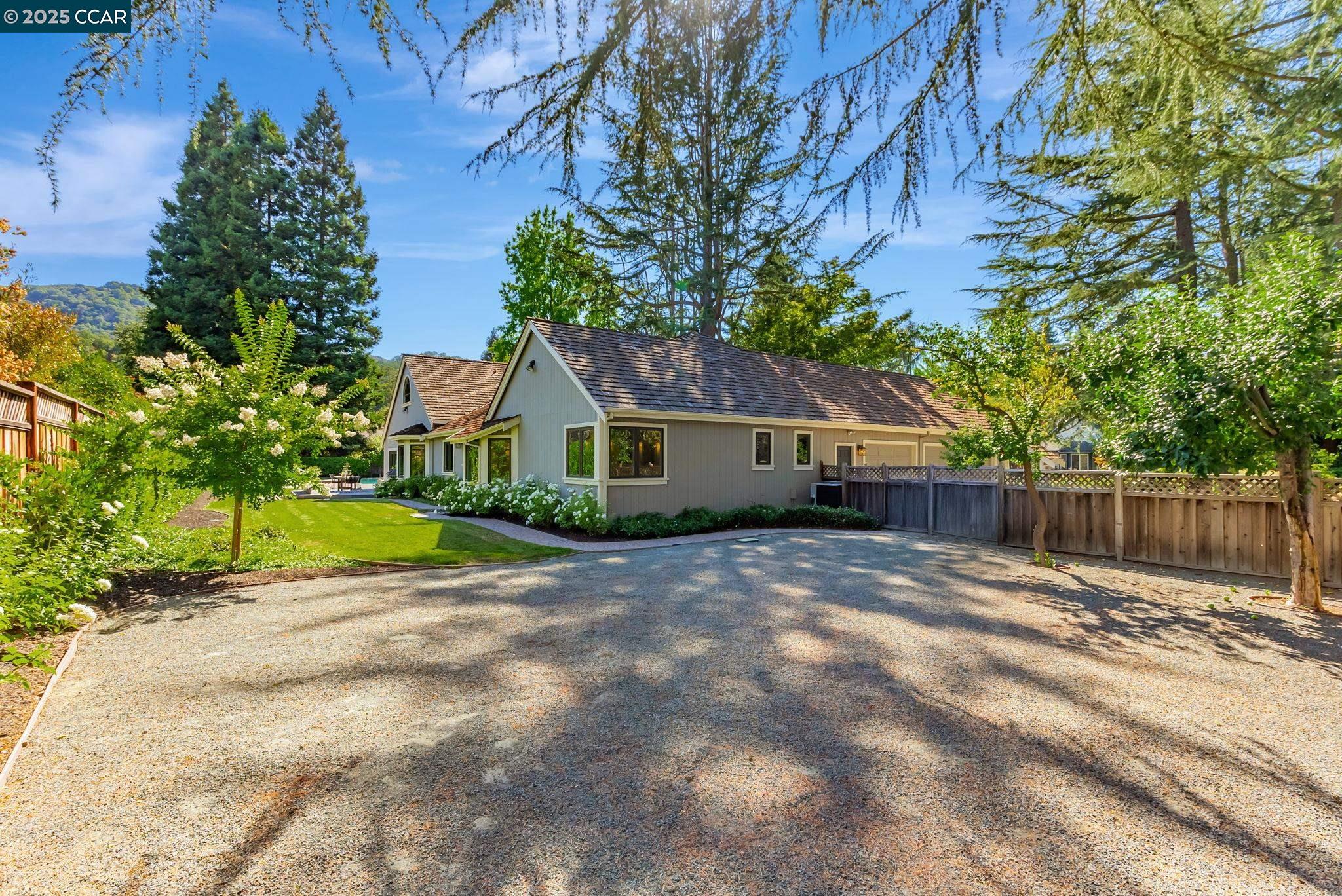 Detail Gallery Image 59 of 60 For 21 Carriage Ct, Alamo,  CA 94507 - 4 Beds | 2/1 Baths